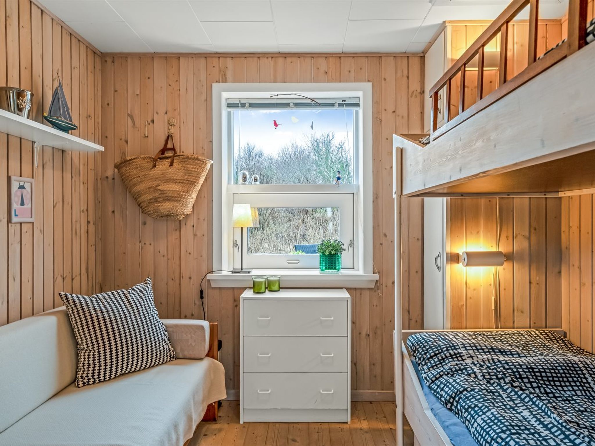 "Annemone" - 900m from the sea - Drinnen