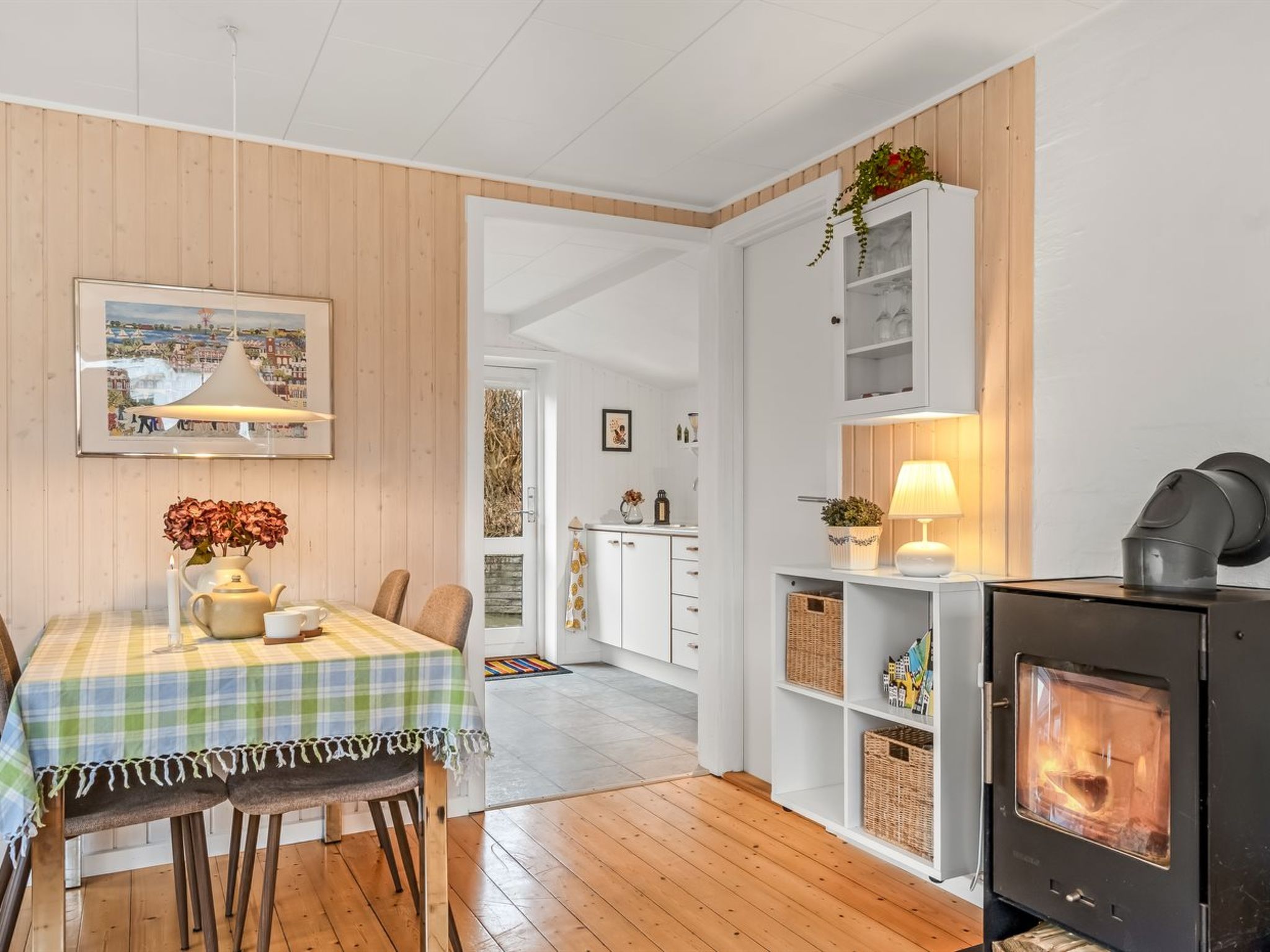 "Annemone" - 900m from the sea - Drinnen