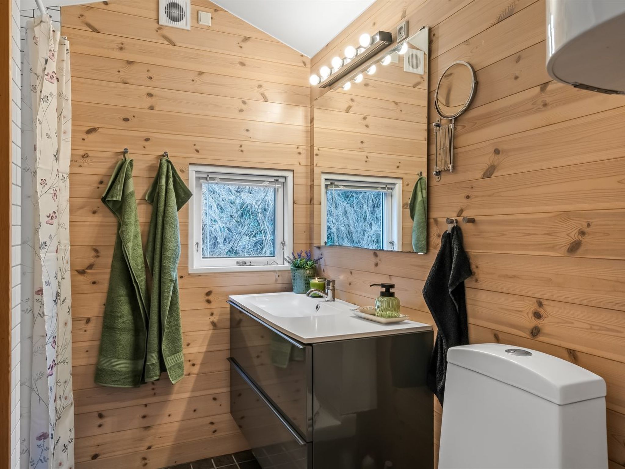 "Annemone" - 900m from the sea-Inside