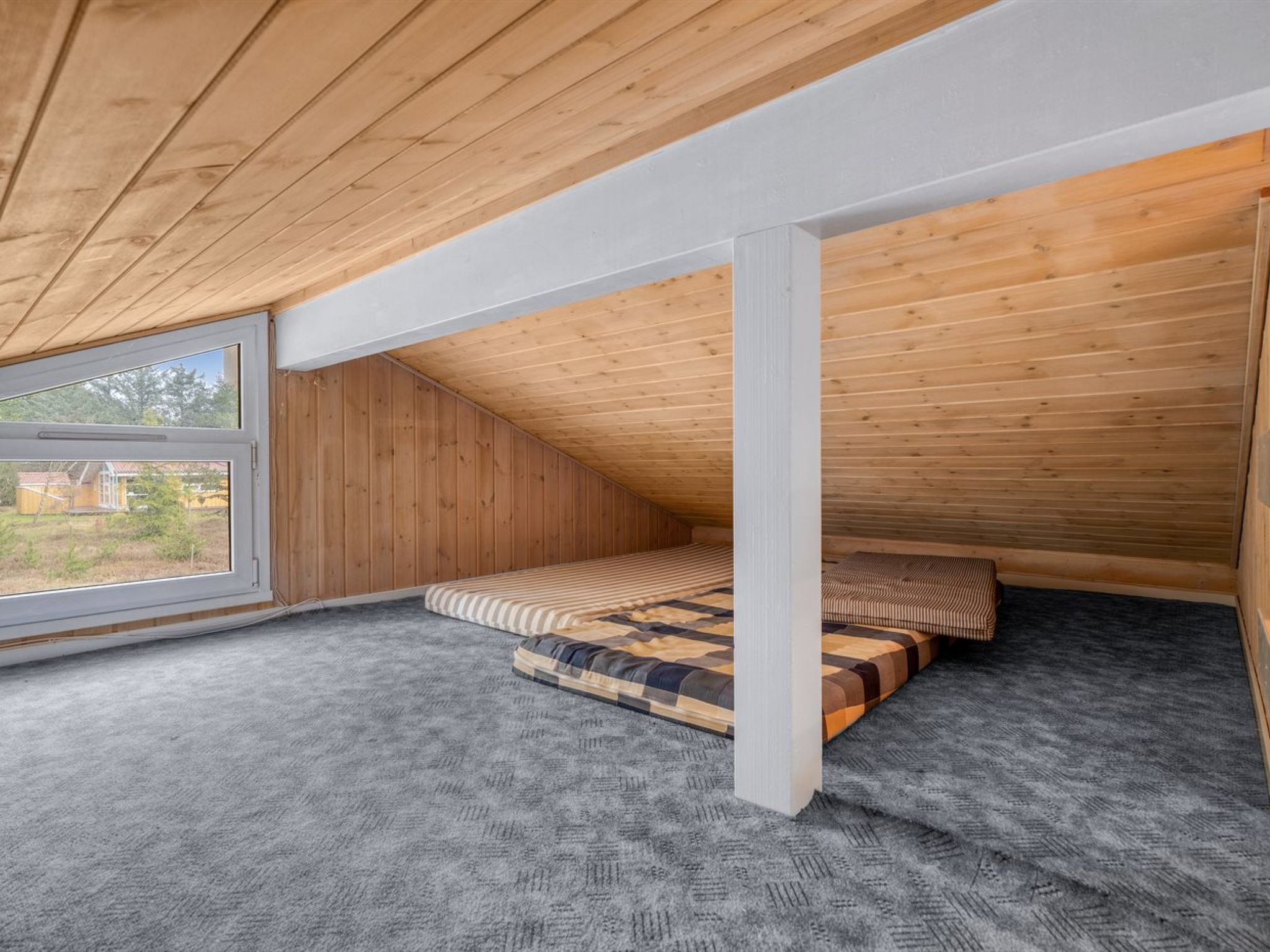 "Gunborg" - 2.5km from the sea - Binnen