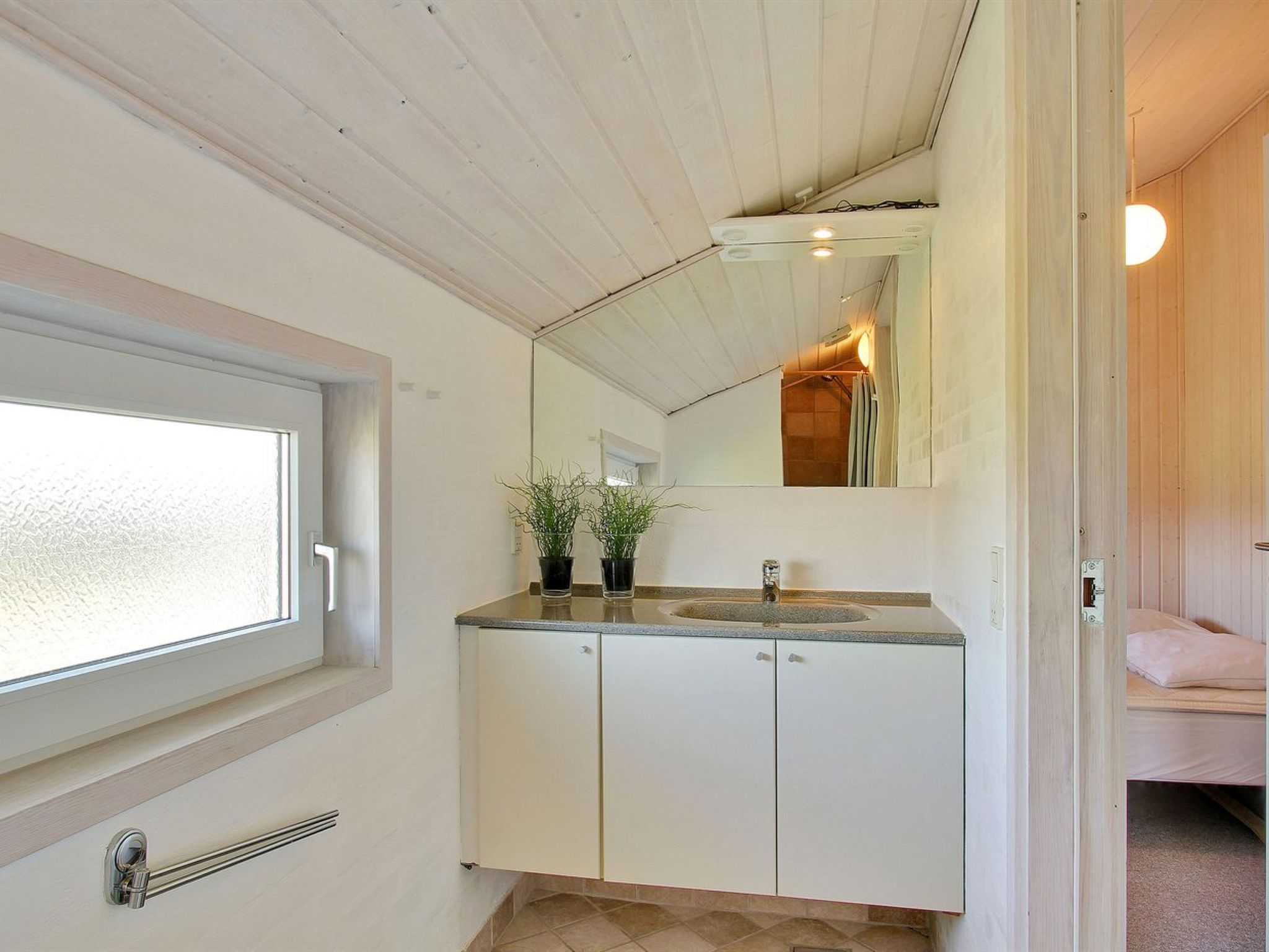 "Elni" - 350m from the sea-Binnen