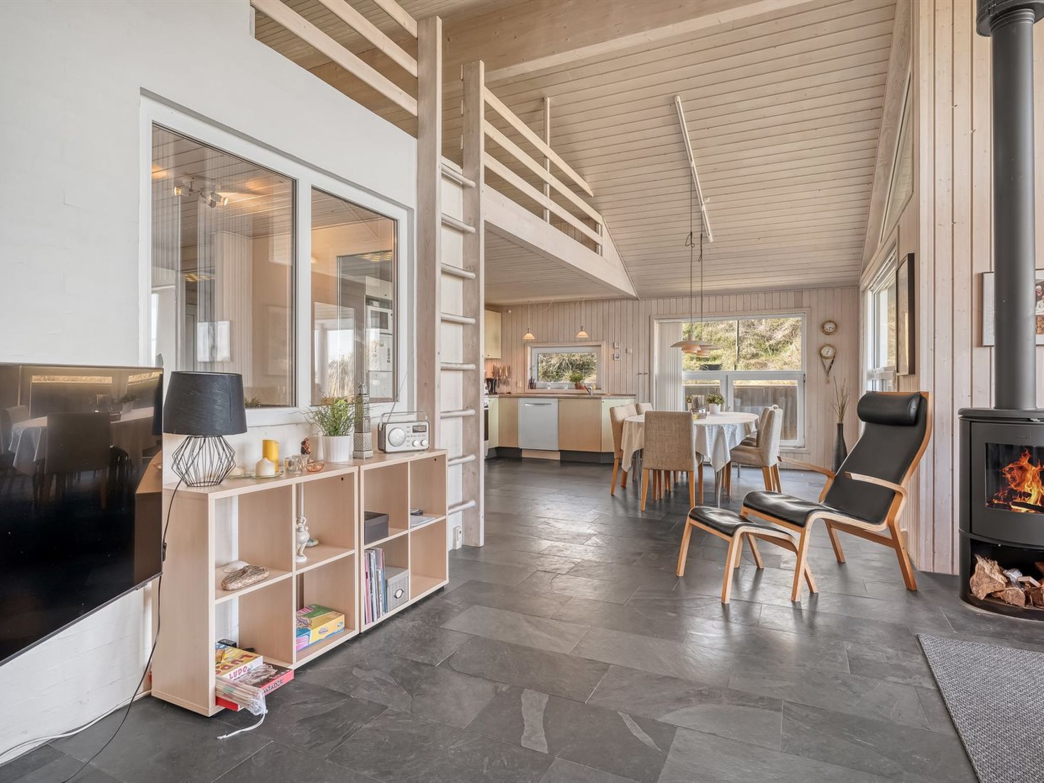 "Elni" - 350m from the sea-Drinnen