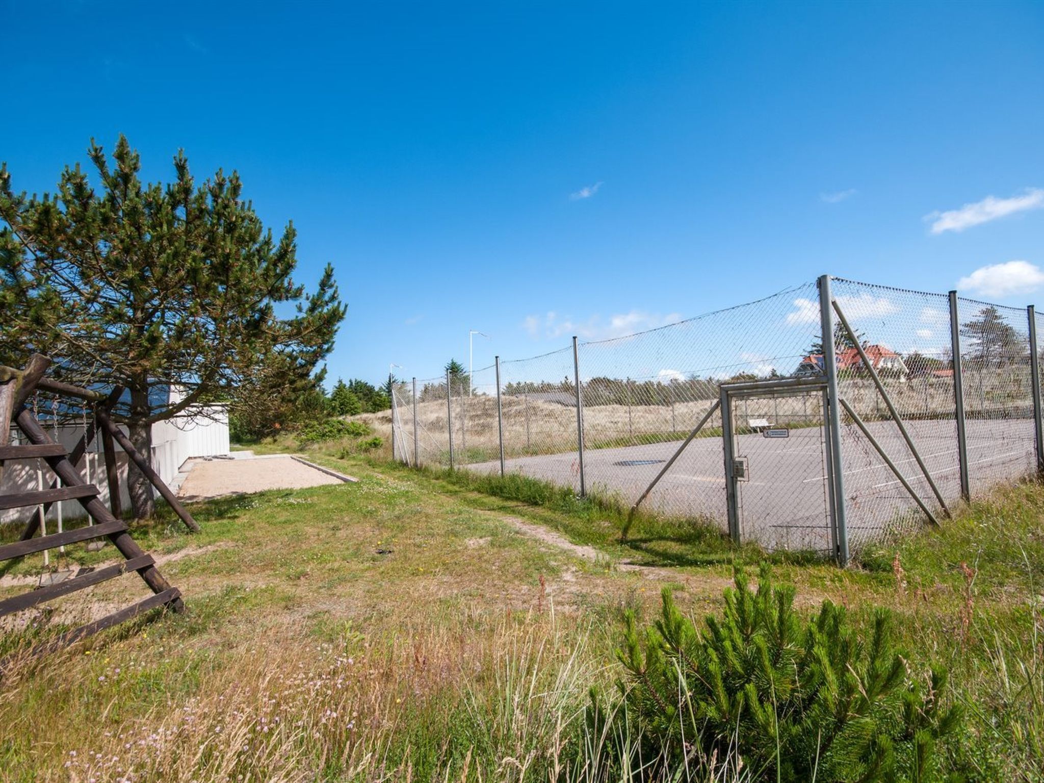 "Nis" - 900m from the sea - Buiten