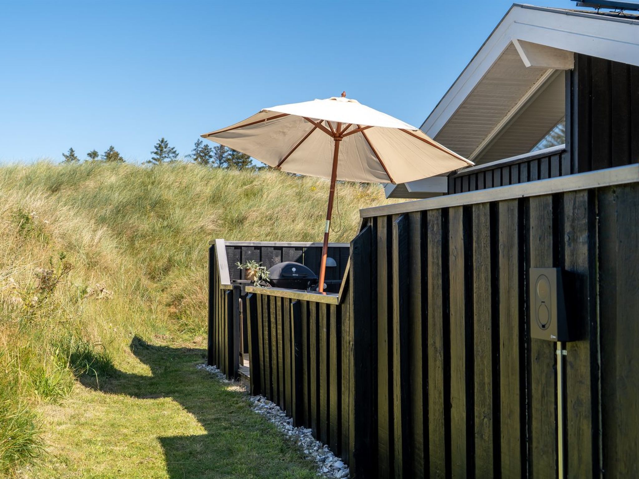 "Greta" - 2.5km from the sea