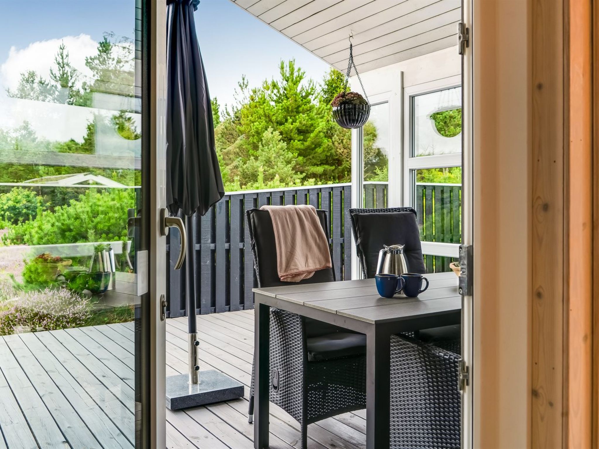 "Eeske" - 2.5km from the sea — Terrace (4 of 26)