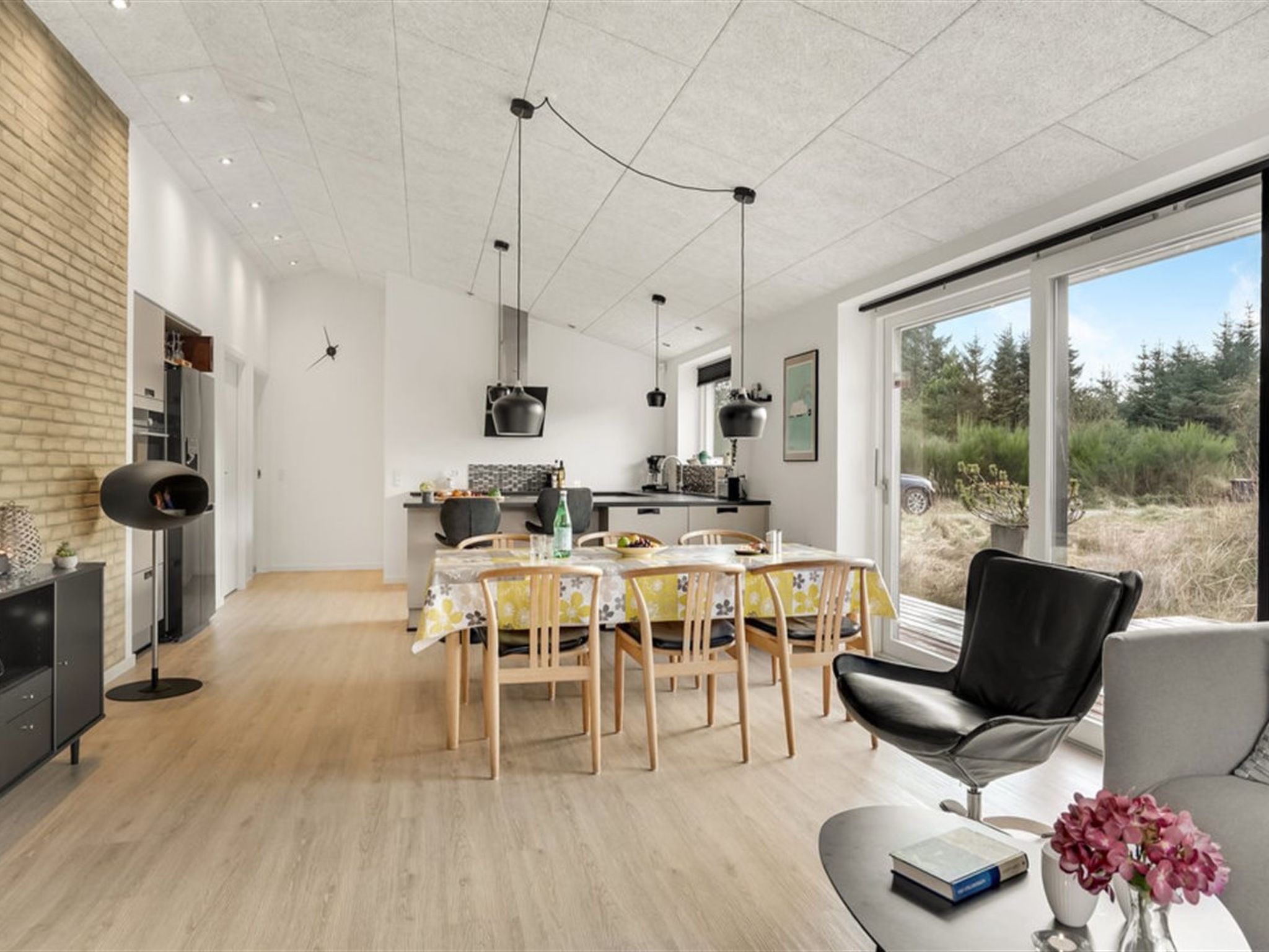 "Muriel" - 1.6km from the sea-Binnen