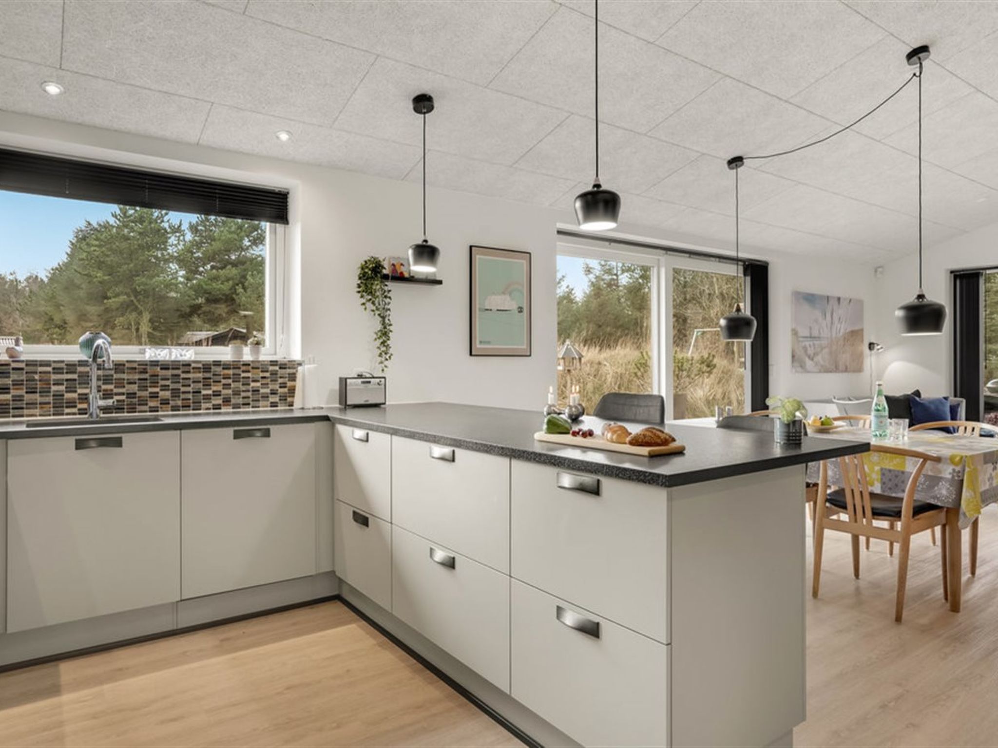 "Muriel" - 1.6km from the sea-Binnen