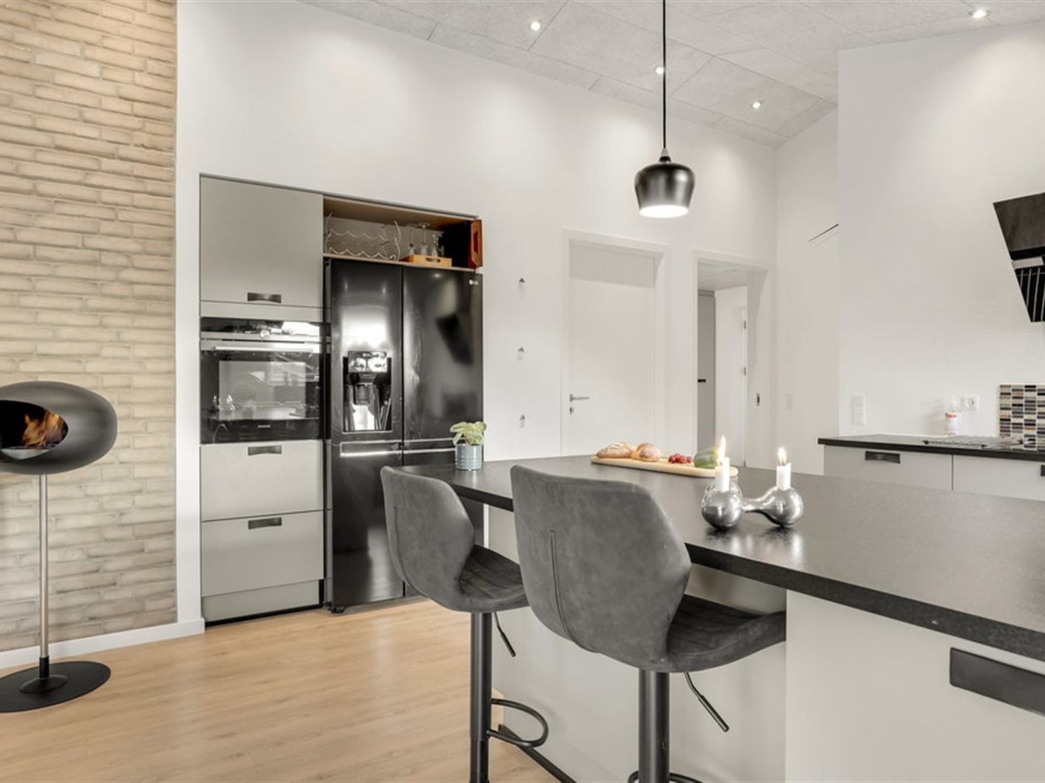 "Muriel" - 1.6km from the sea-Binnen