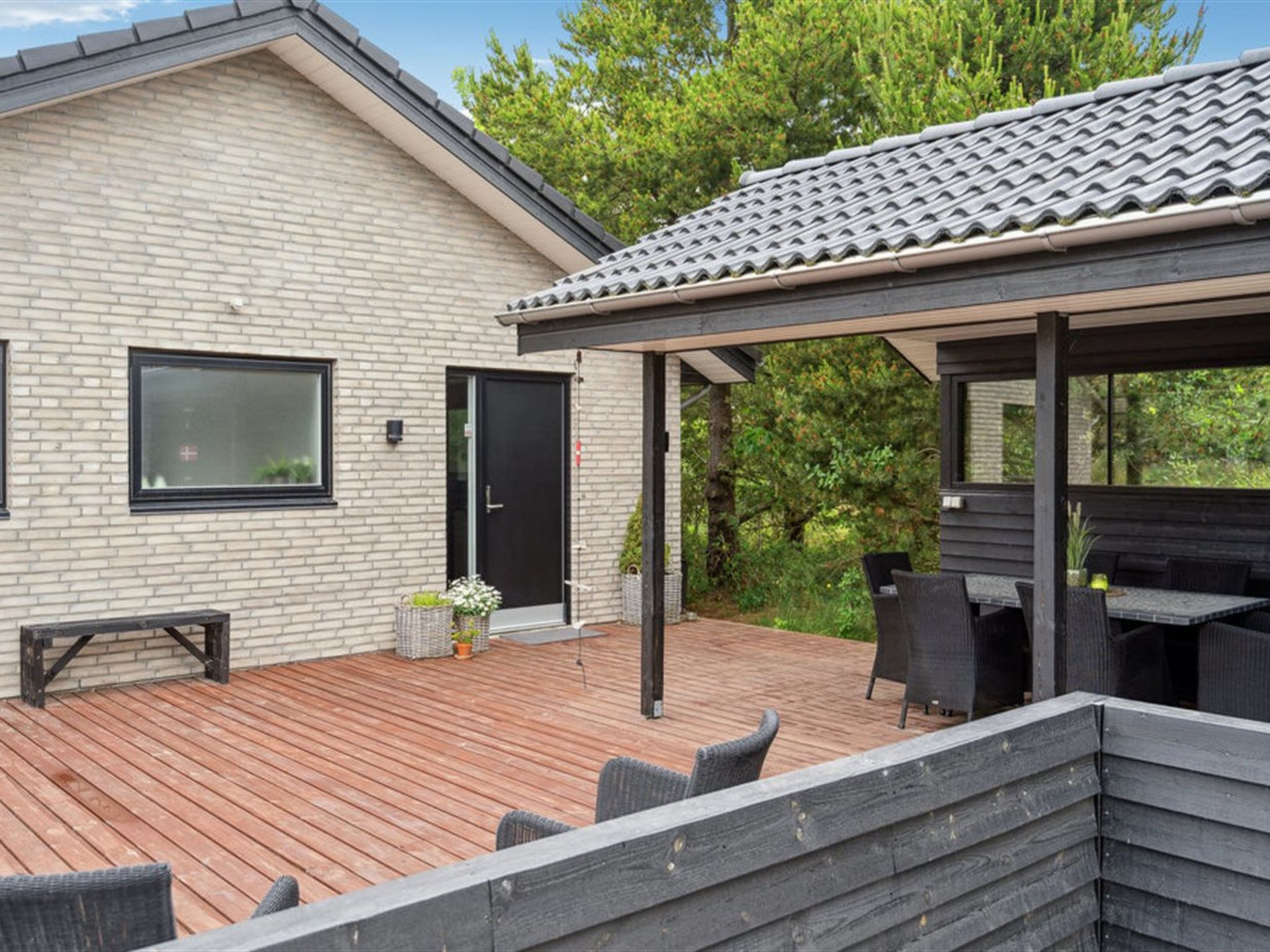 "Muriel" - 1.6km from the sea