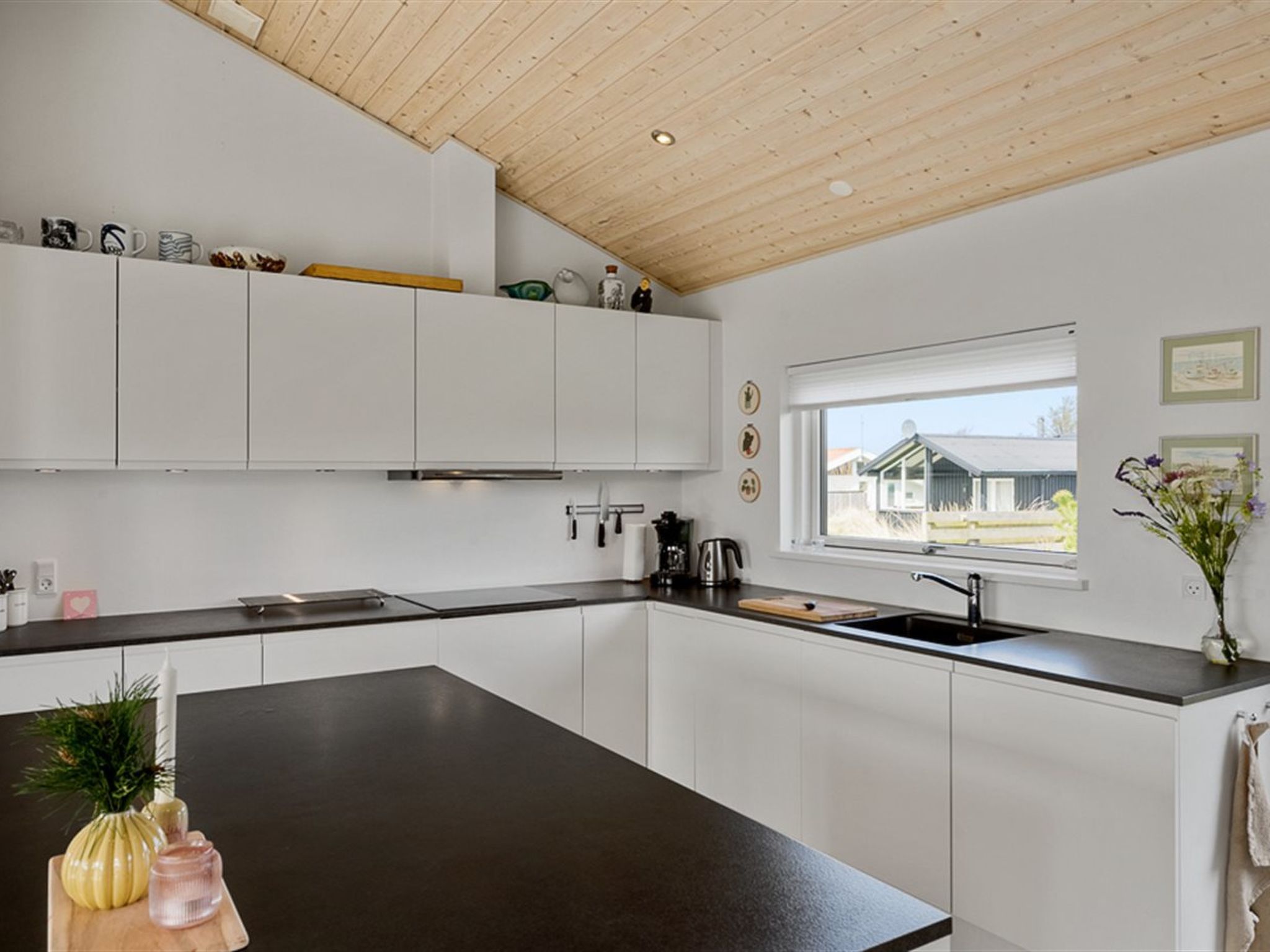 Photo of "Minka" - 500m from the sea