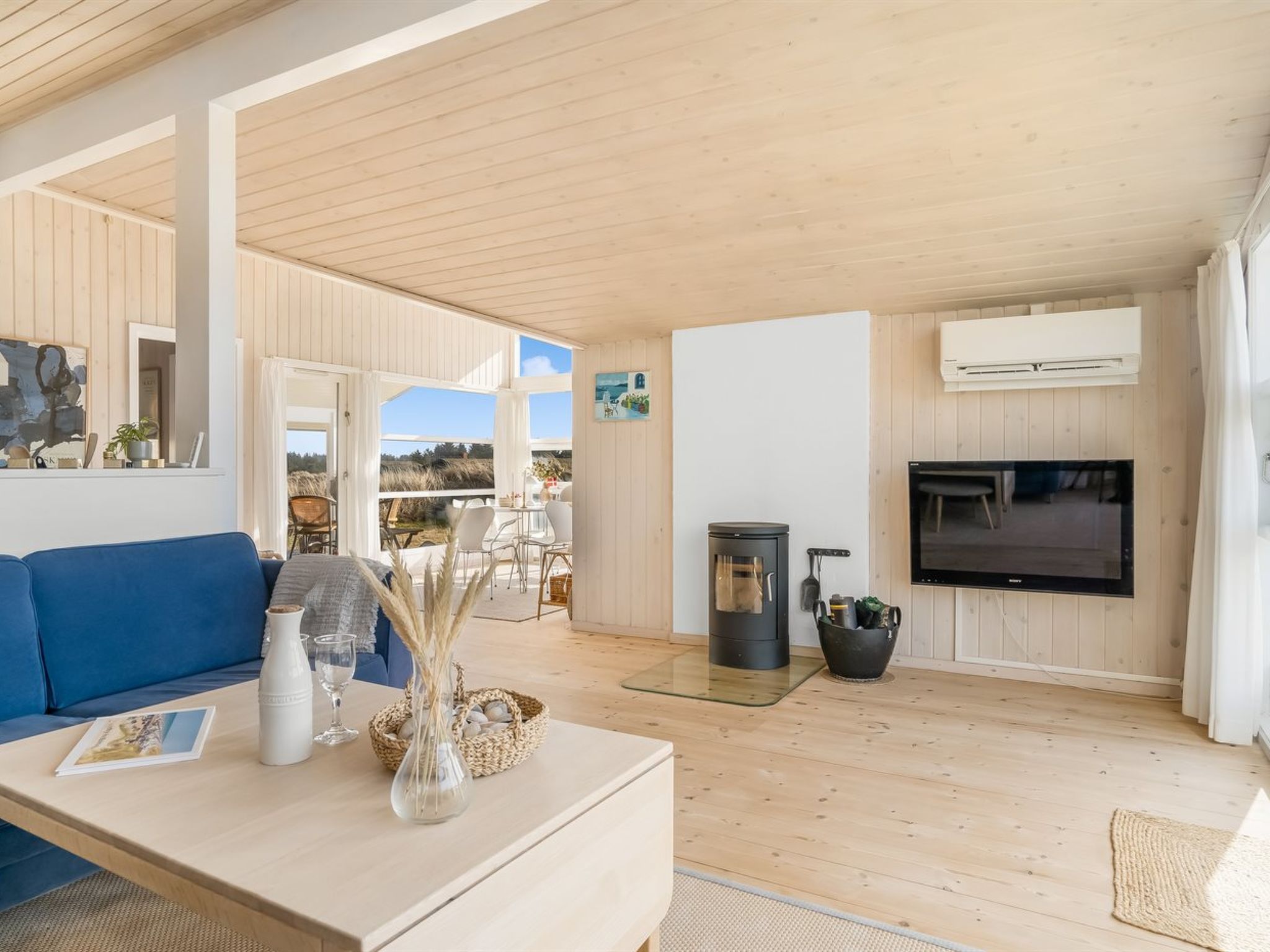 "Thorsten" - 600m from the sea