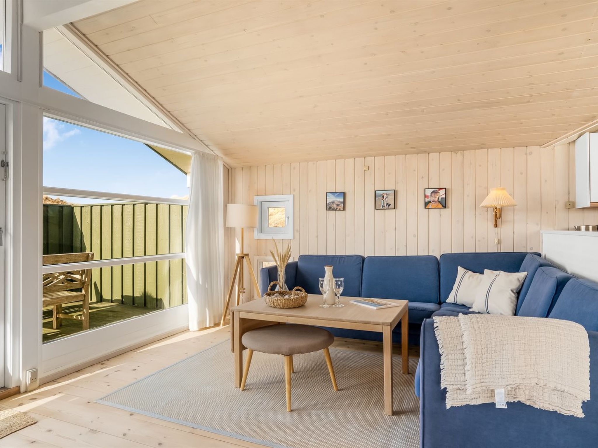 "Thorsten" - 600m from the sea — Living Room (5 of 15)