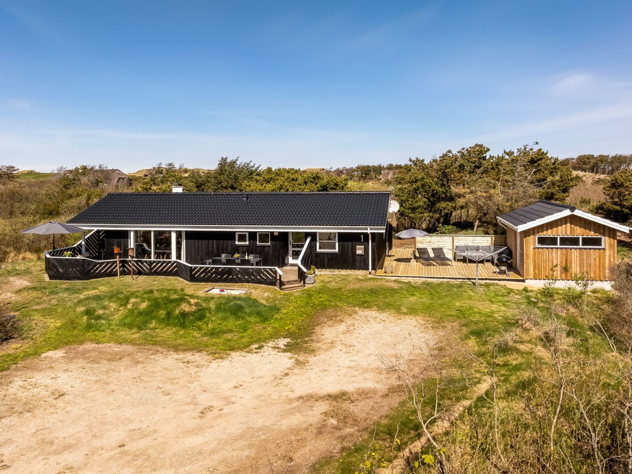 "Thorke" - 700m from the sea - Buiten