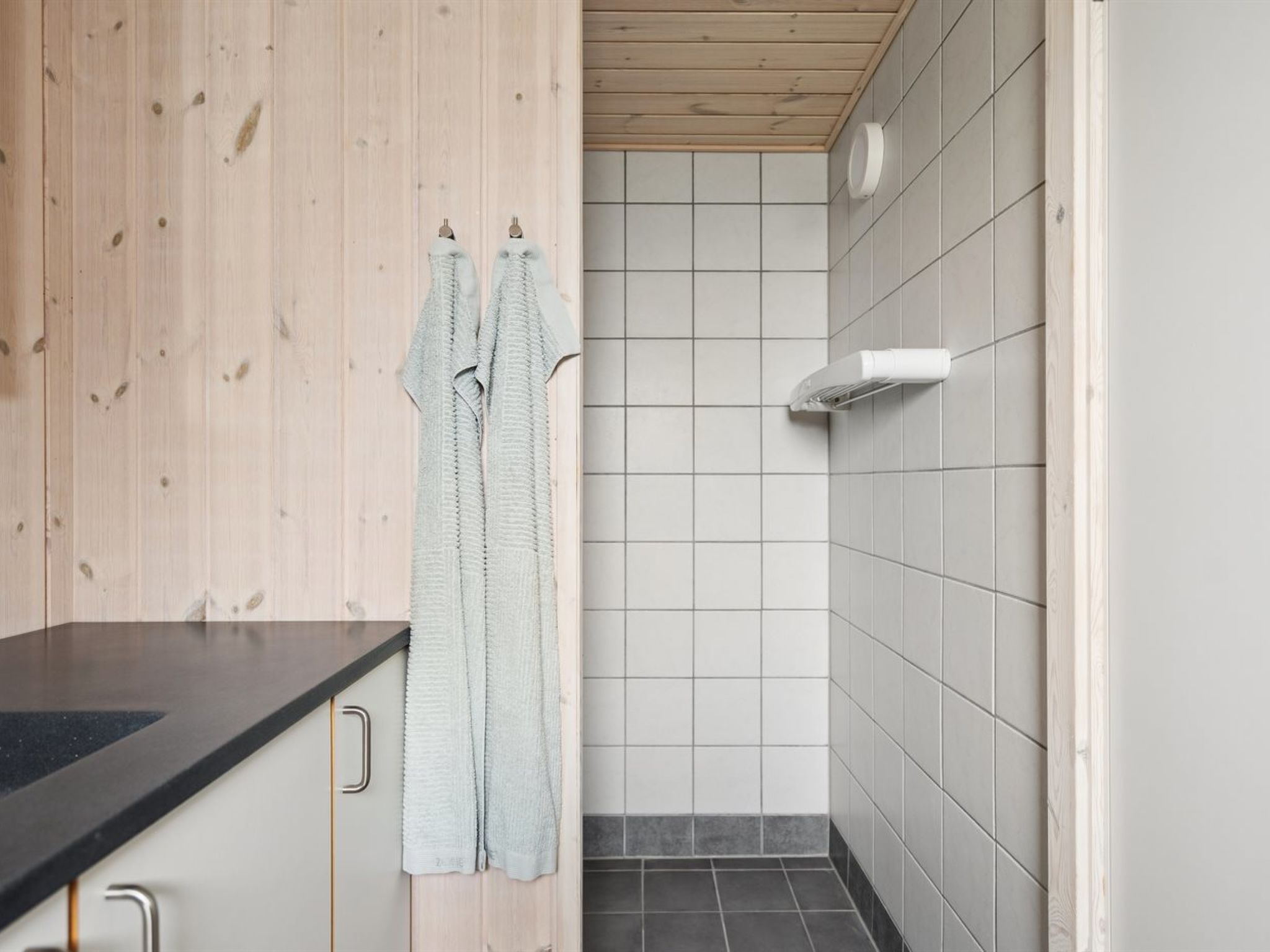 "Algeth" - 2.5km from the sea - Binnen