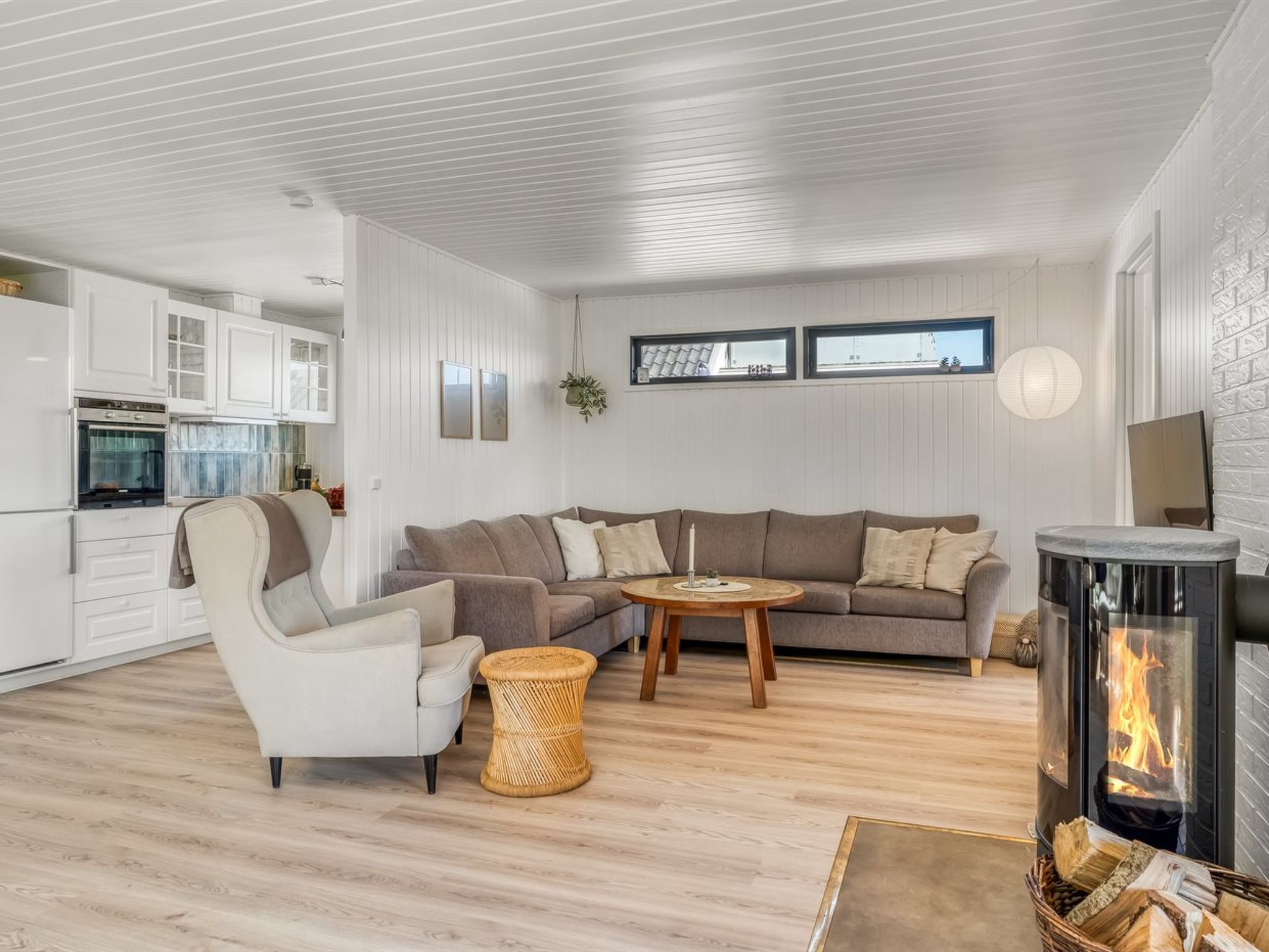 "Ensio" - 750m from the sea