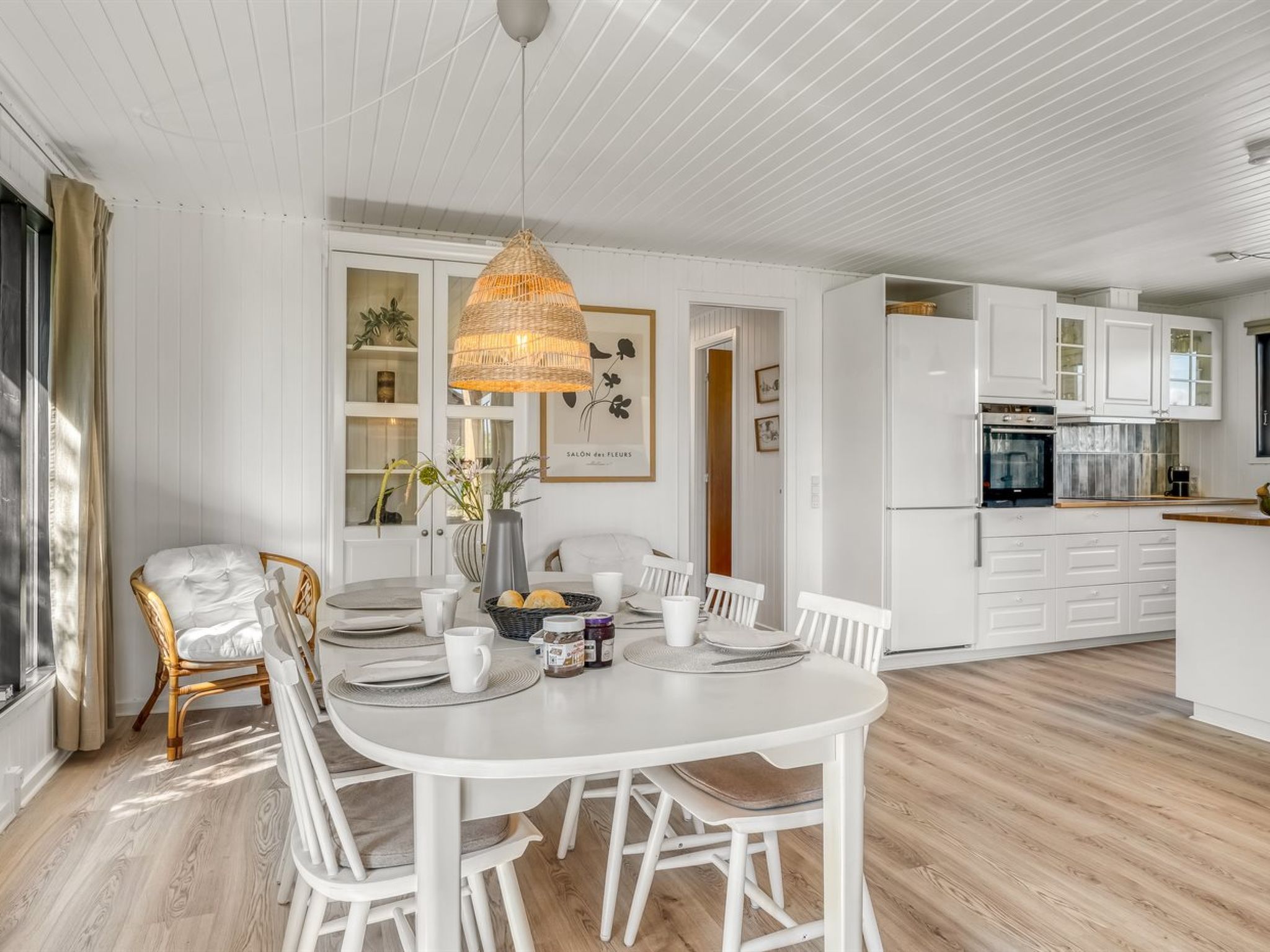 "Ensio" - 750m from the sea - Binnen