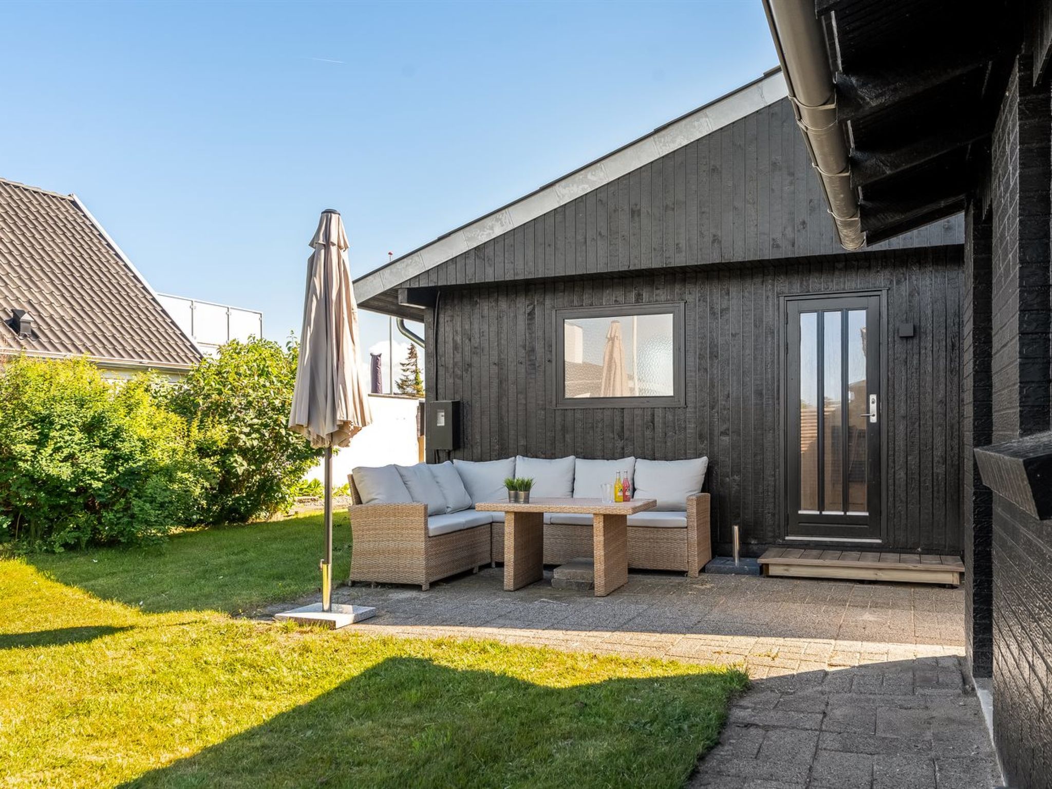 "Ensio" - 750m from the sea - Buiten