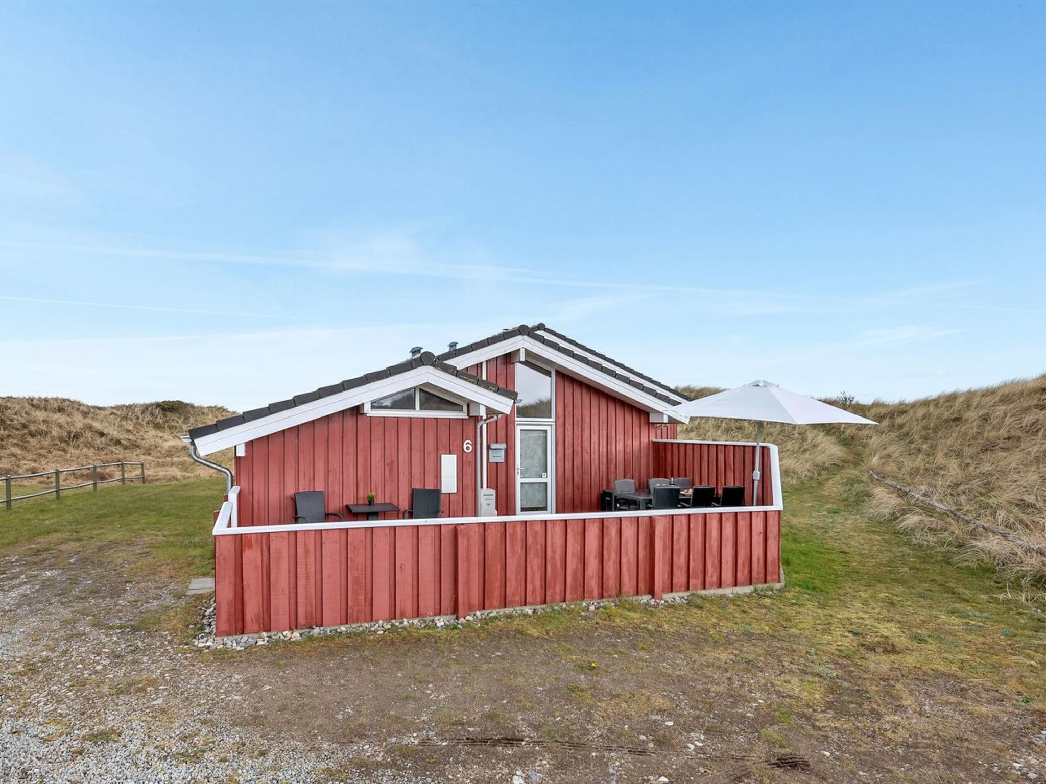 "Ludviga" - 400m from the sea-Buiten