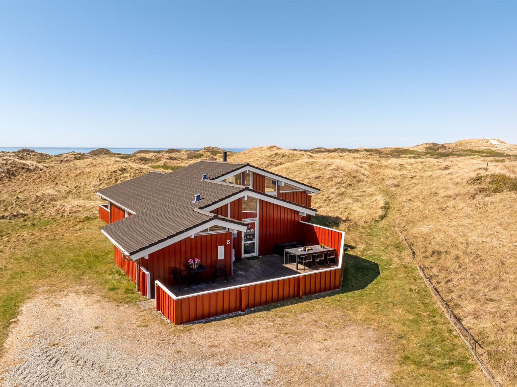 "Ludviga" - 400m from the sea - Buiten