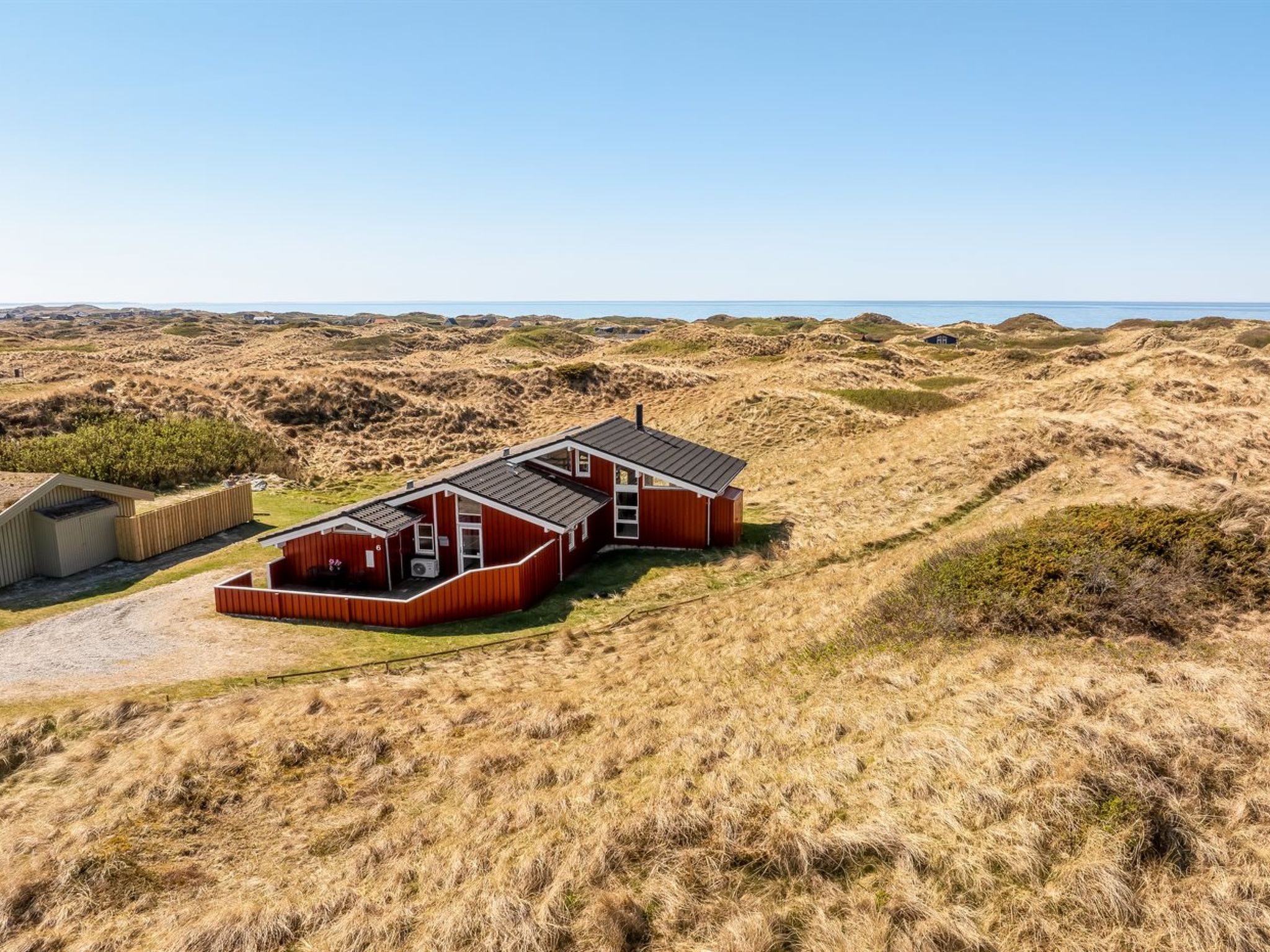 "Ludviga" - 400m from the sea - Buiten