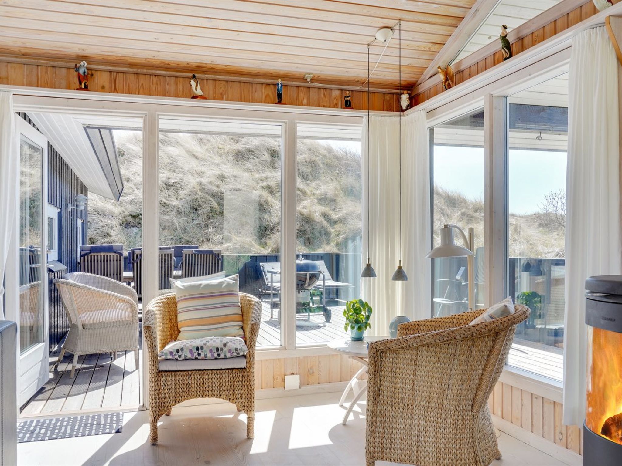 "Nikodina" - 200m from the sea - Binnen