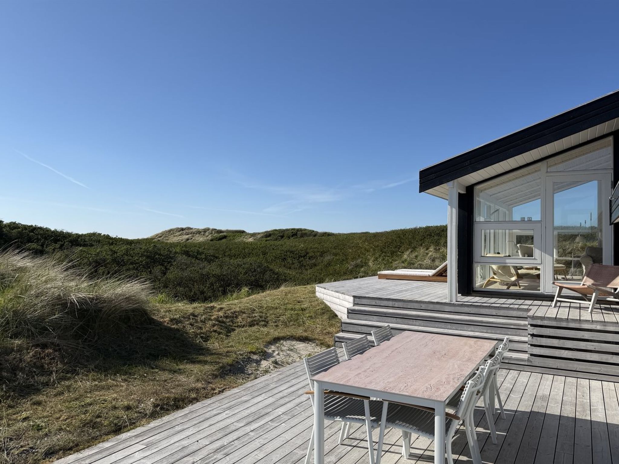 "Annaliese" - 175m from the sea - Buiten