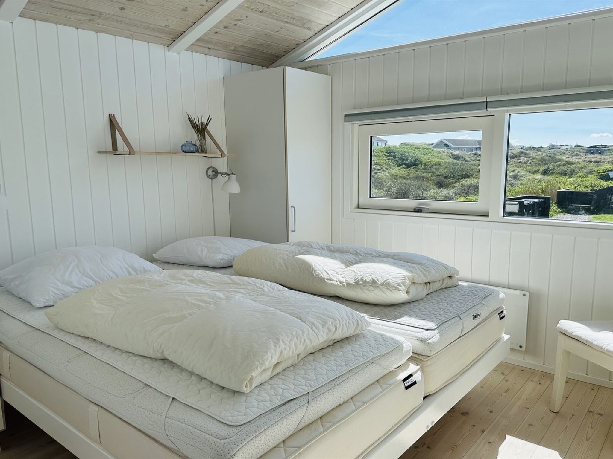 "Annaliese" - 175m from the sea-Binnen