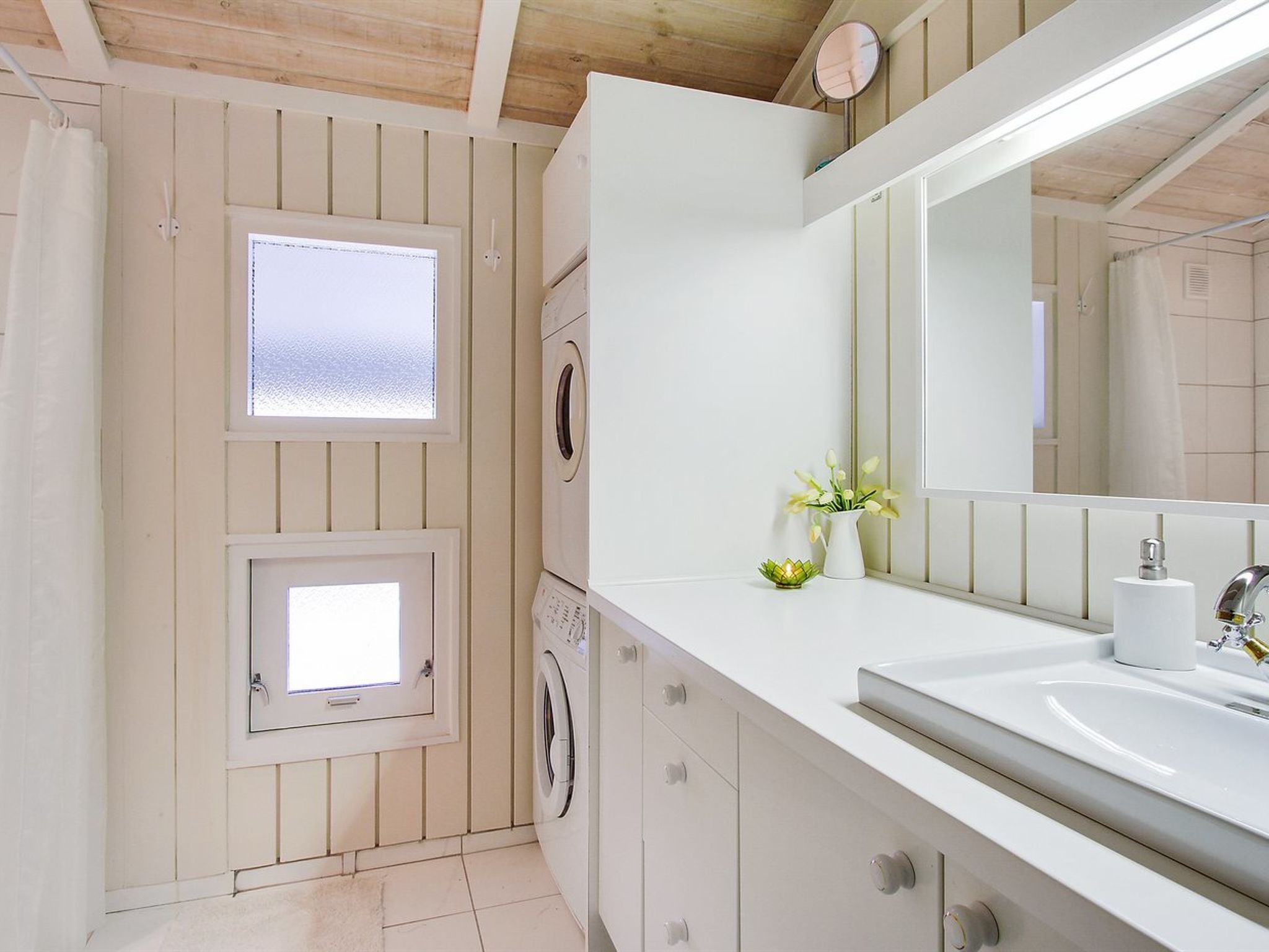 "Annaliese" - 175m from the sea-Binnen