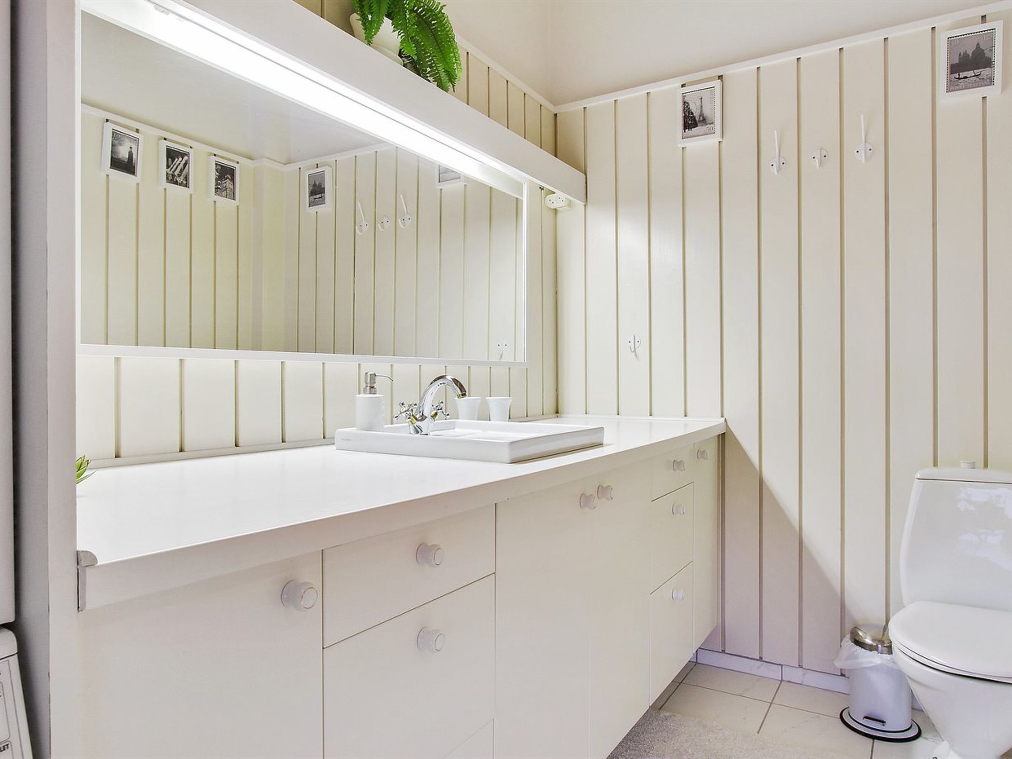 "Annaliese" - 175m from the sea-Binnen