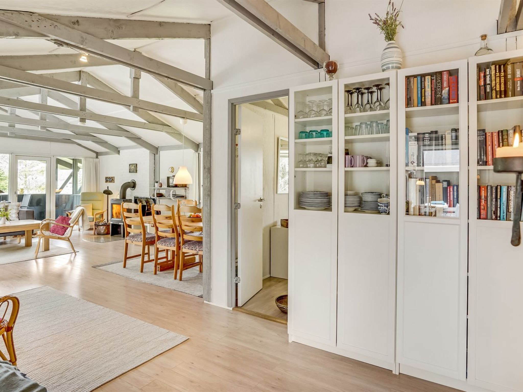 "Eivy" - 1km from the sea - Binnen