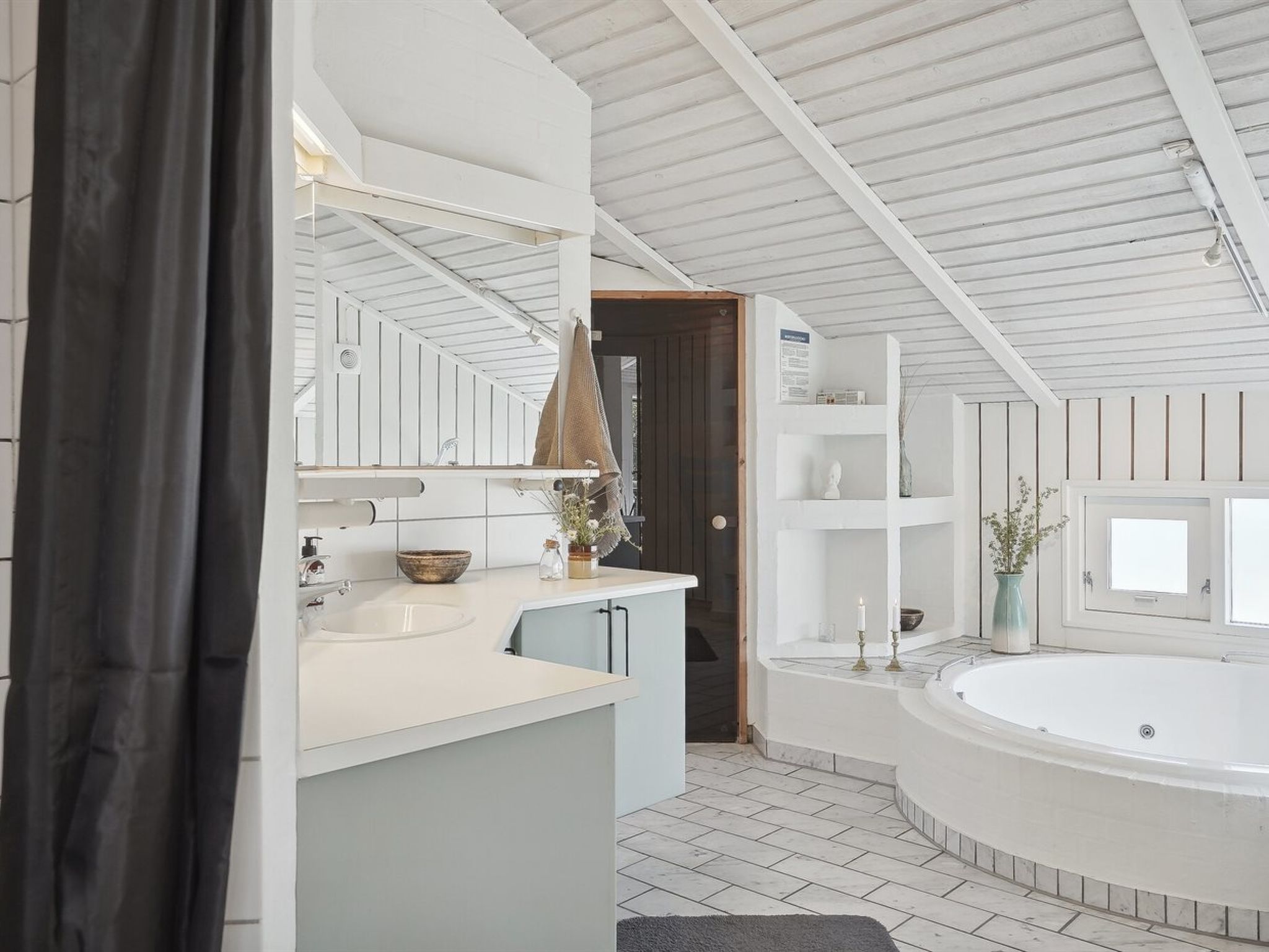 "Dijana" - 150m from the sea - Binnen