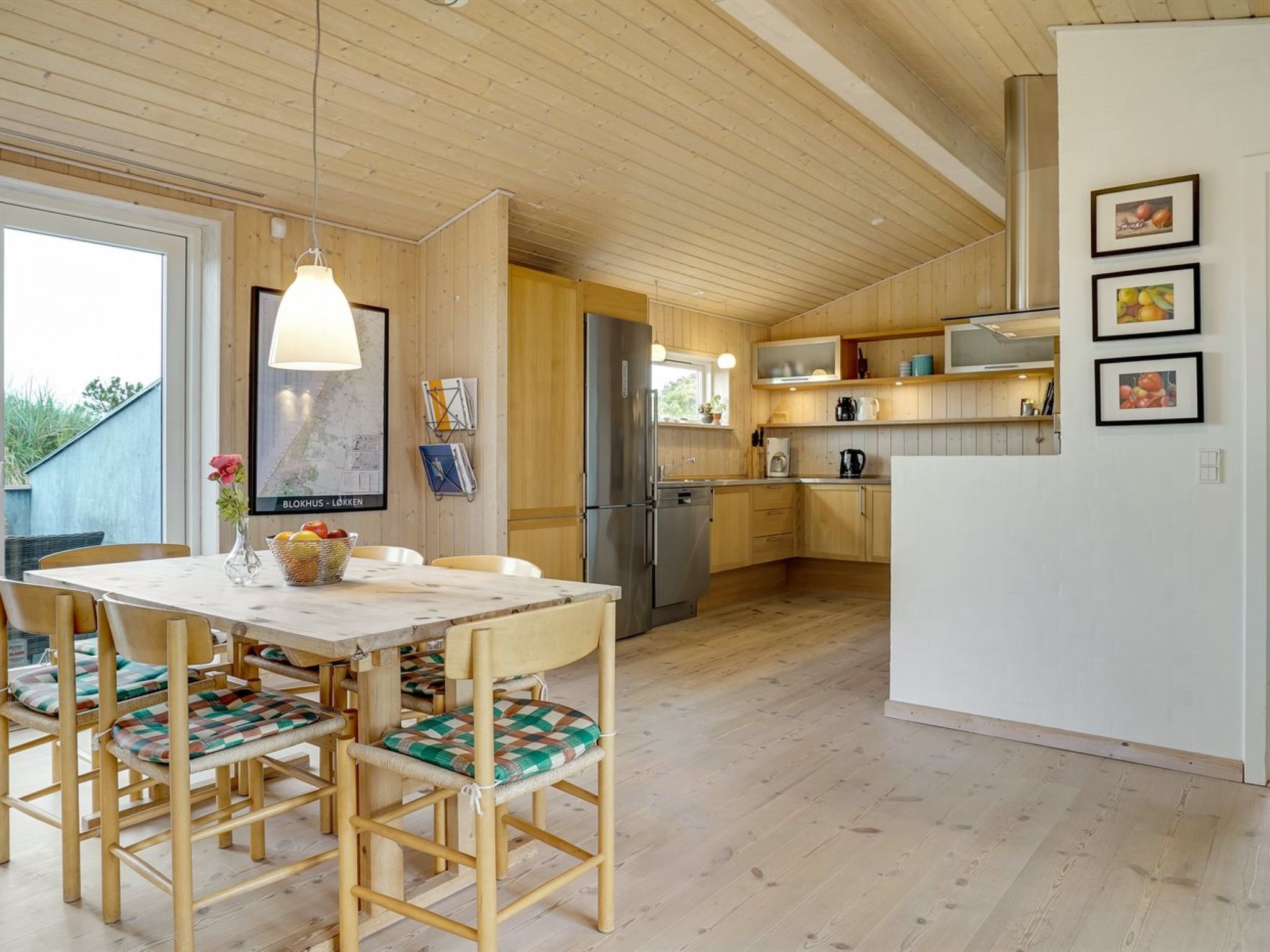 "Josten" - 500m from the sea-Binnen