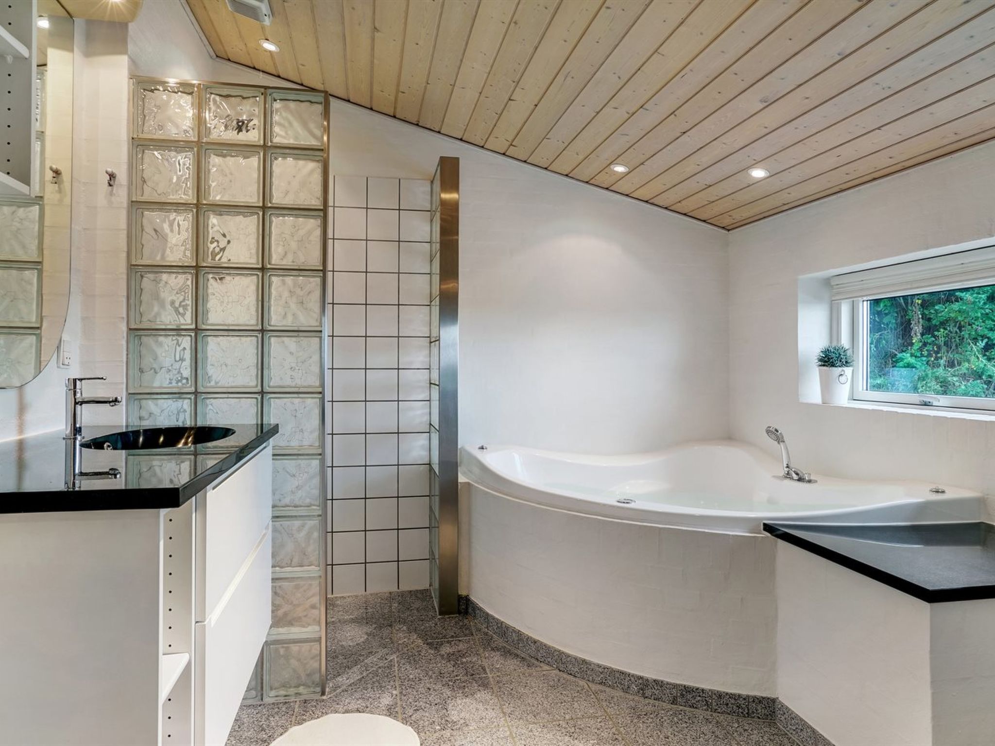 "Josten" - 500m from the sea
