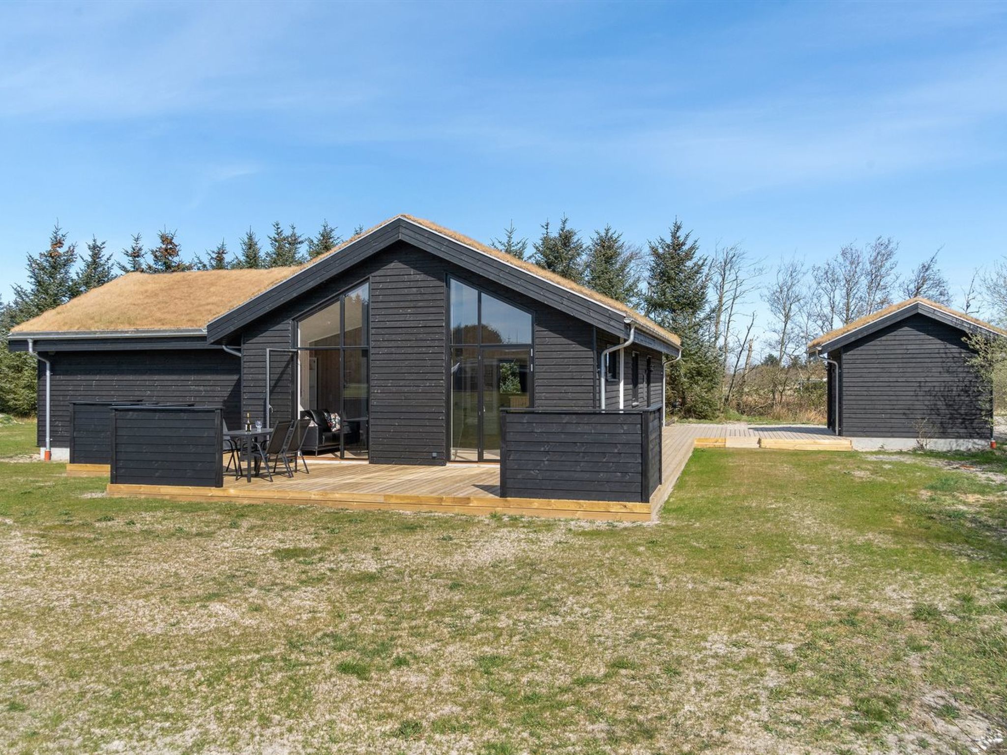 "Bentine" - 1.6km from the sea
