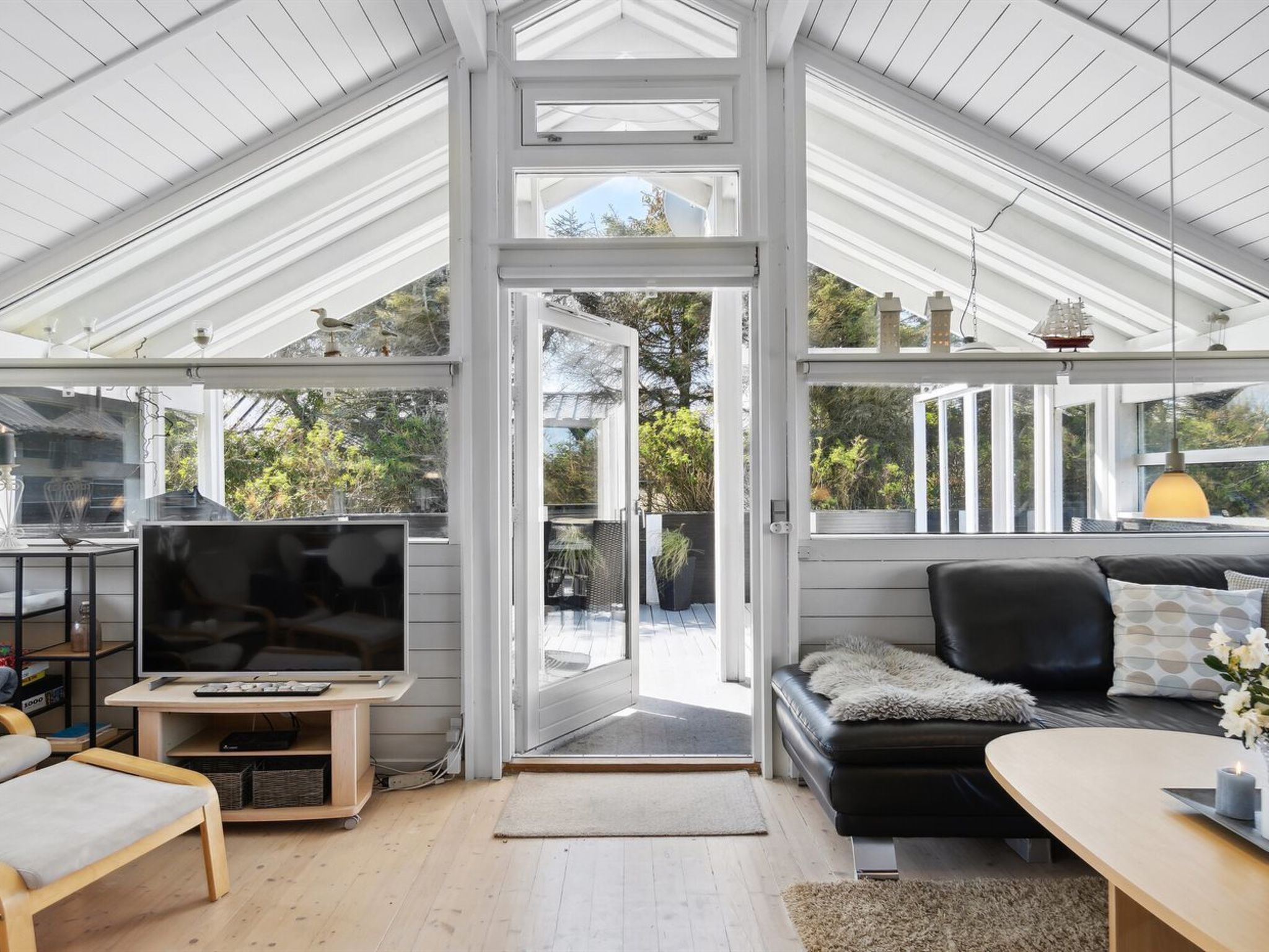 "Allida" - 800m from the sea-Inside