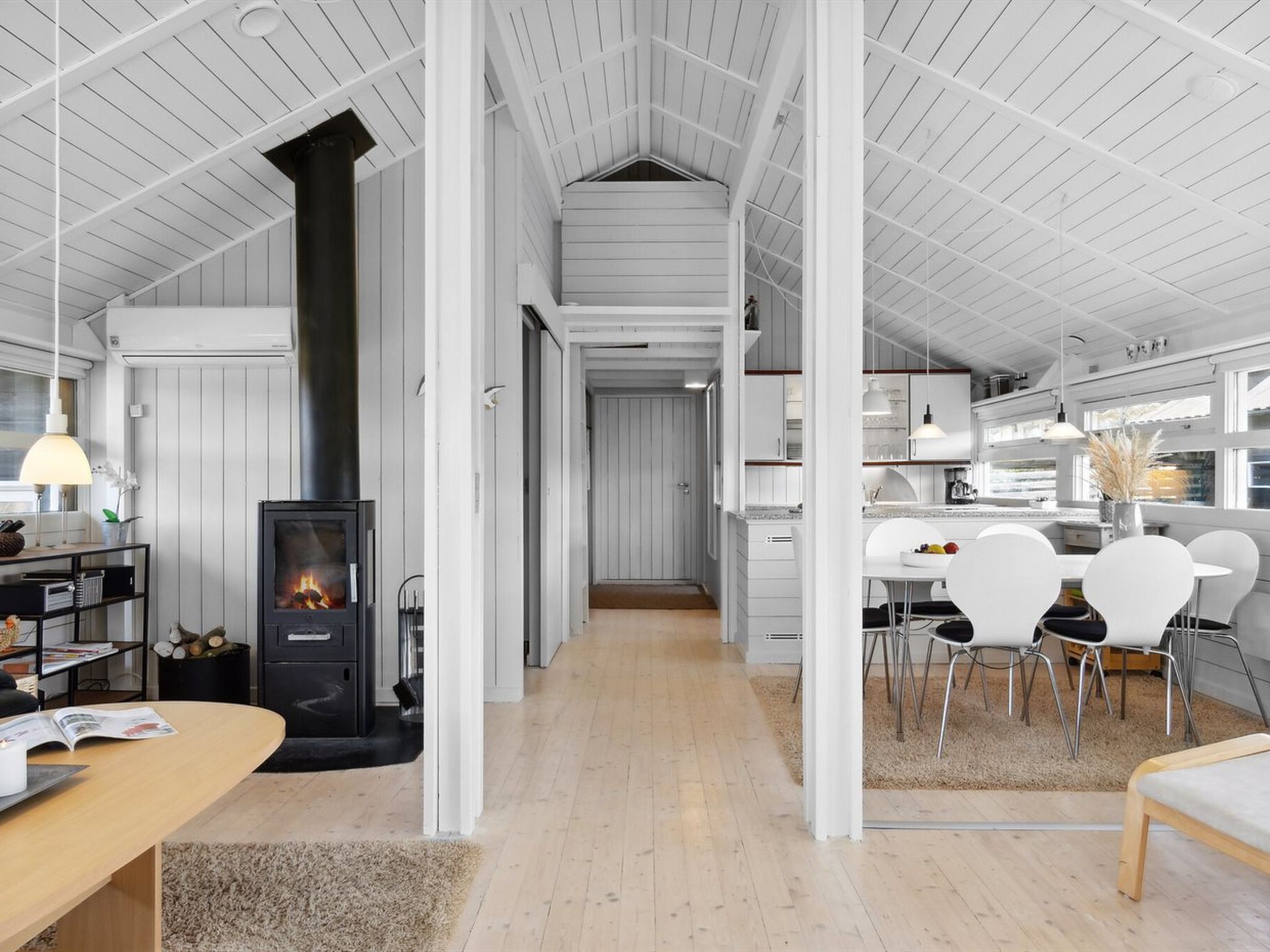"Allida" - 800m from the sea - Drinnen