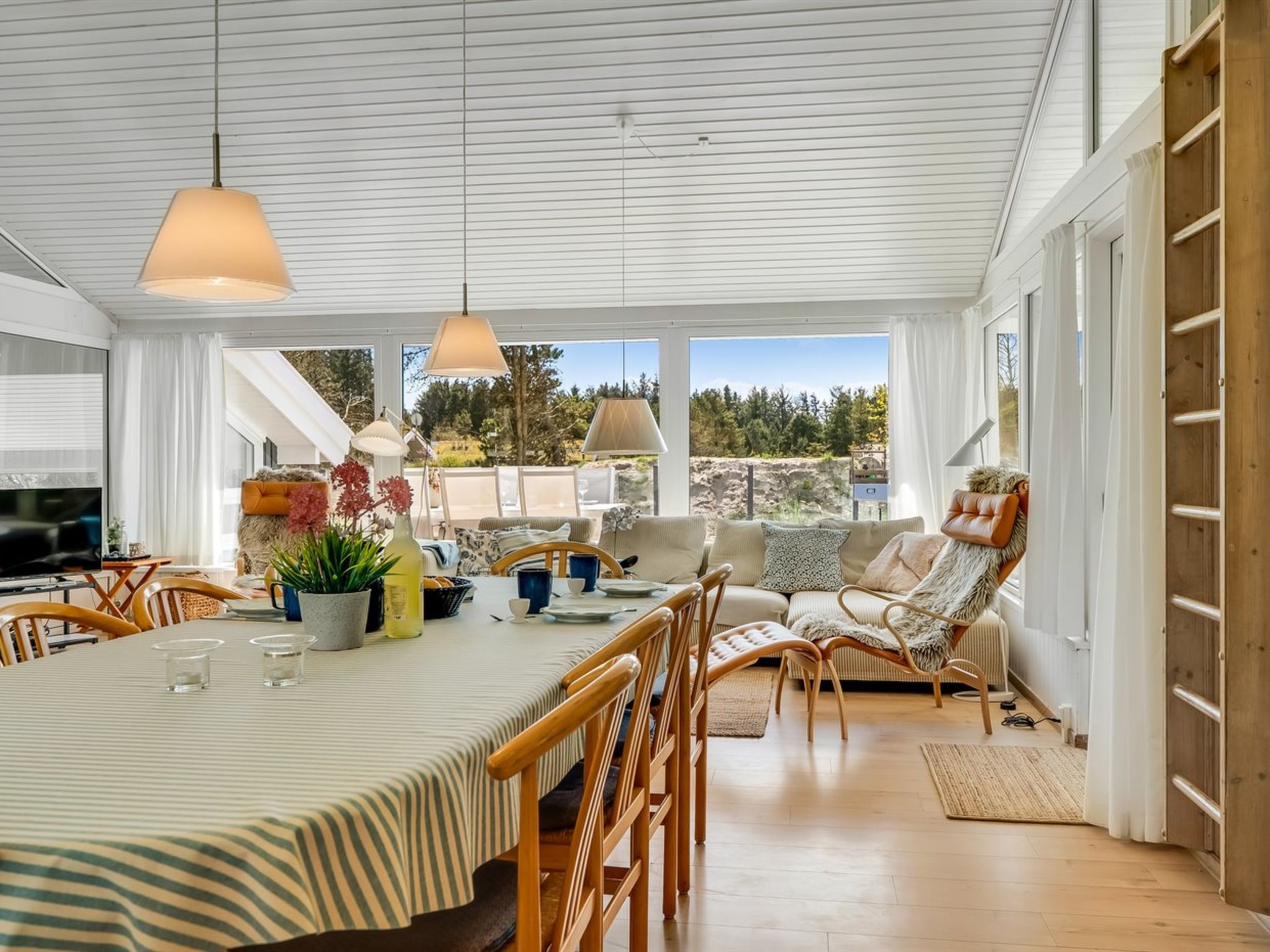"Gladis" - 900m from the sea - Binnen