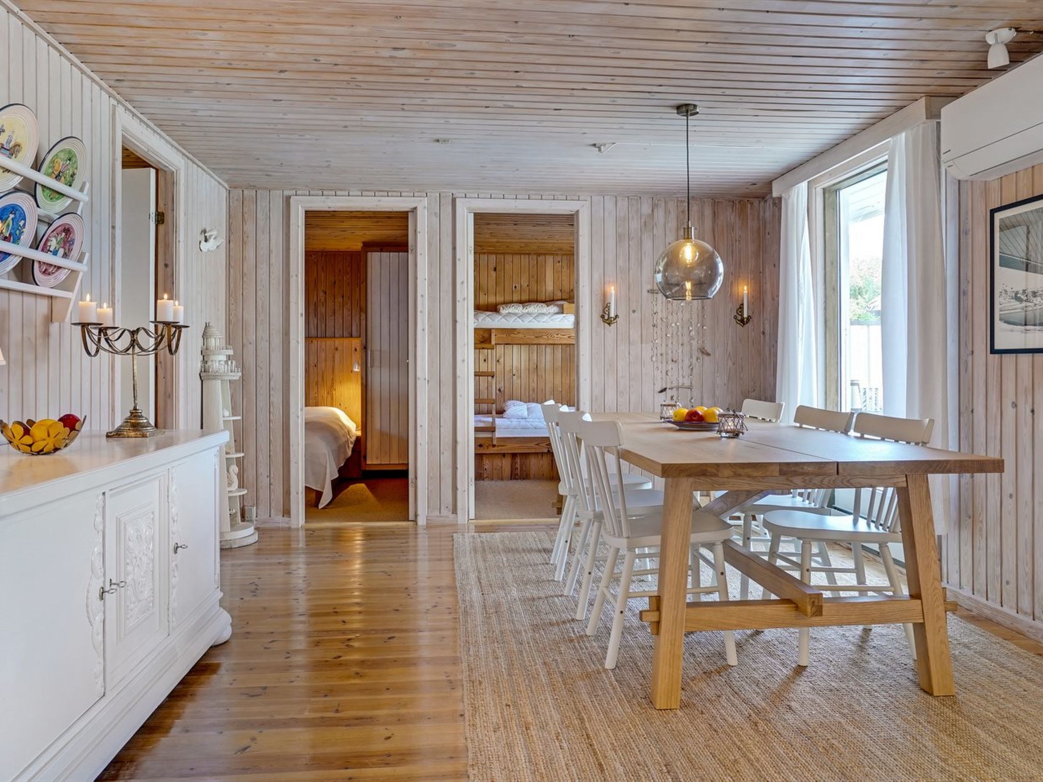 "Rutha" - 45m from the sea-Binnen