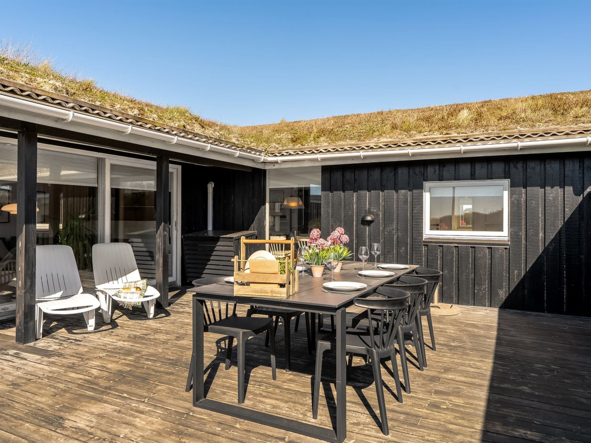 "Rutha" - 45m from the sea - Buiten