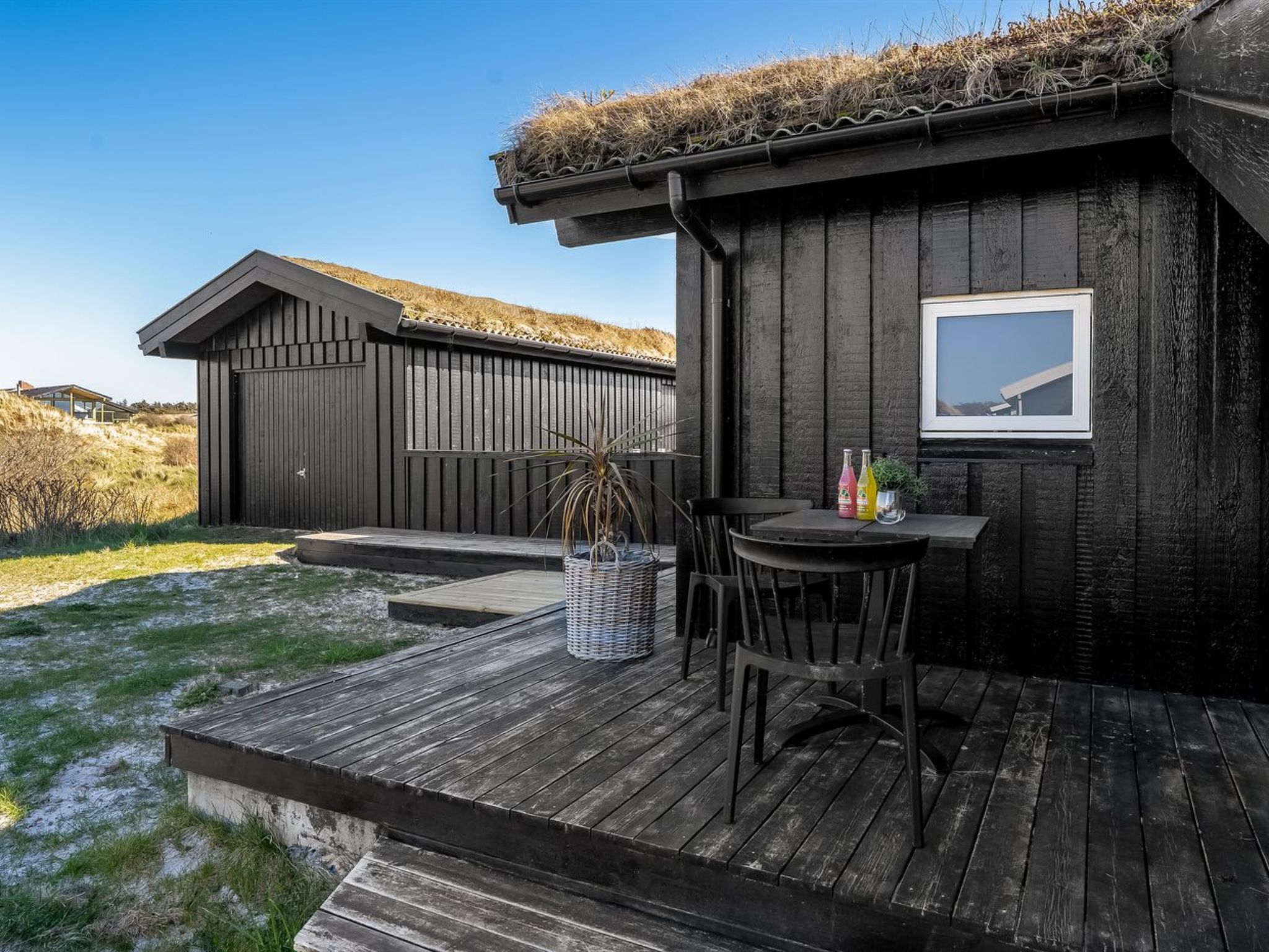 "Rutha" - 45m from the sea - Buiten