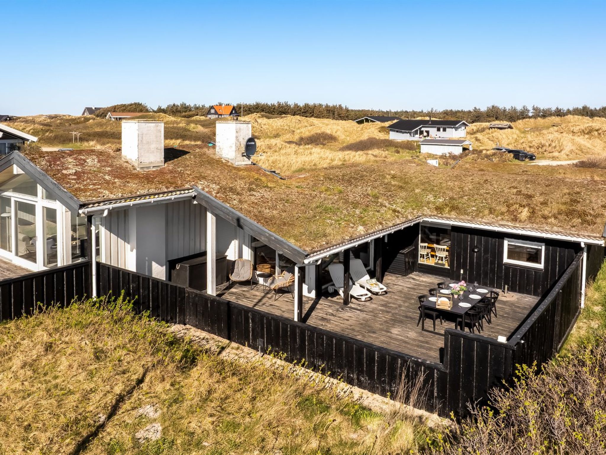 "Rutha" - 45m from the sea - Buiten