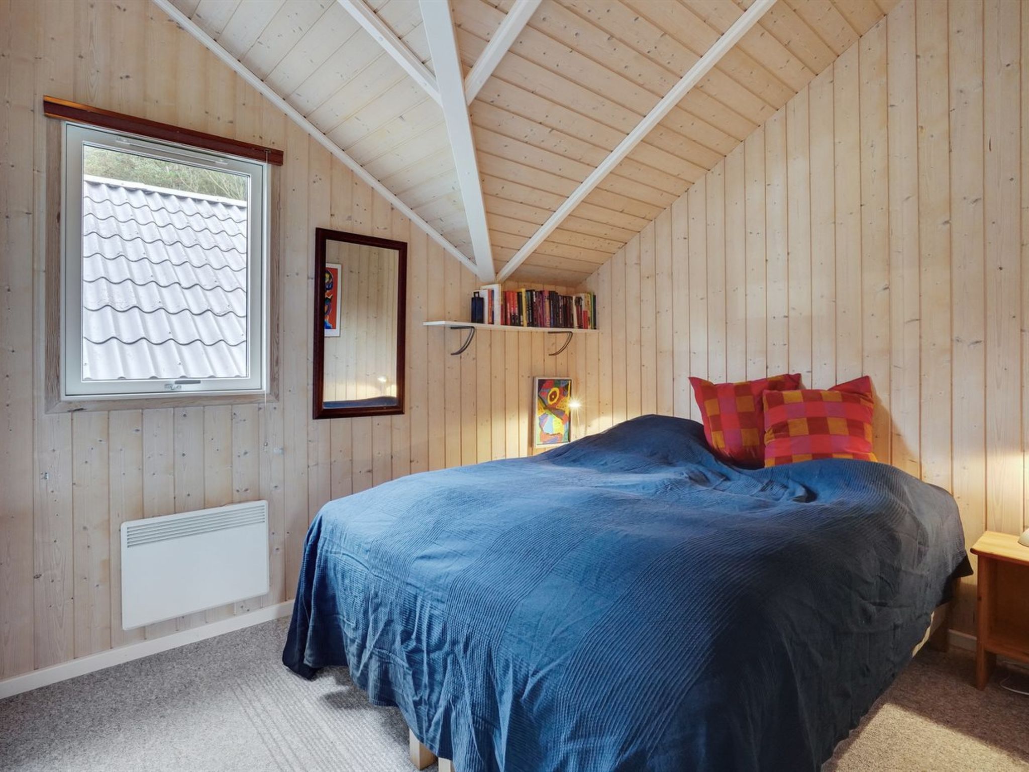 "Varpu" - 1.6km from the sea - Binnen