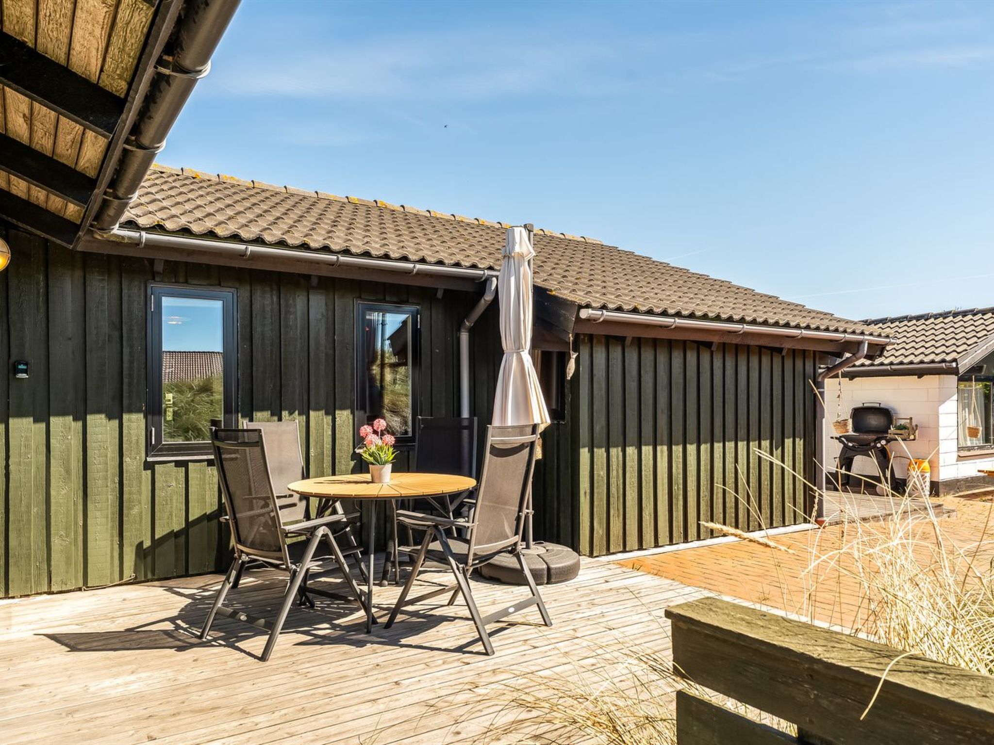 "Thorid" - 200m from the sea - Buiten