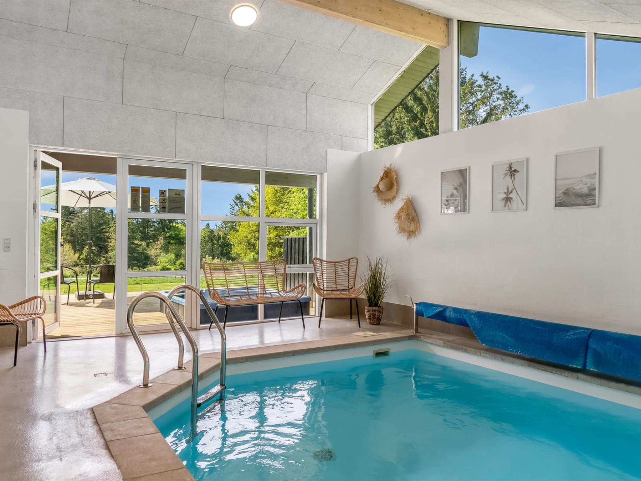 "Nayati" - 2km from the sea-Outside