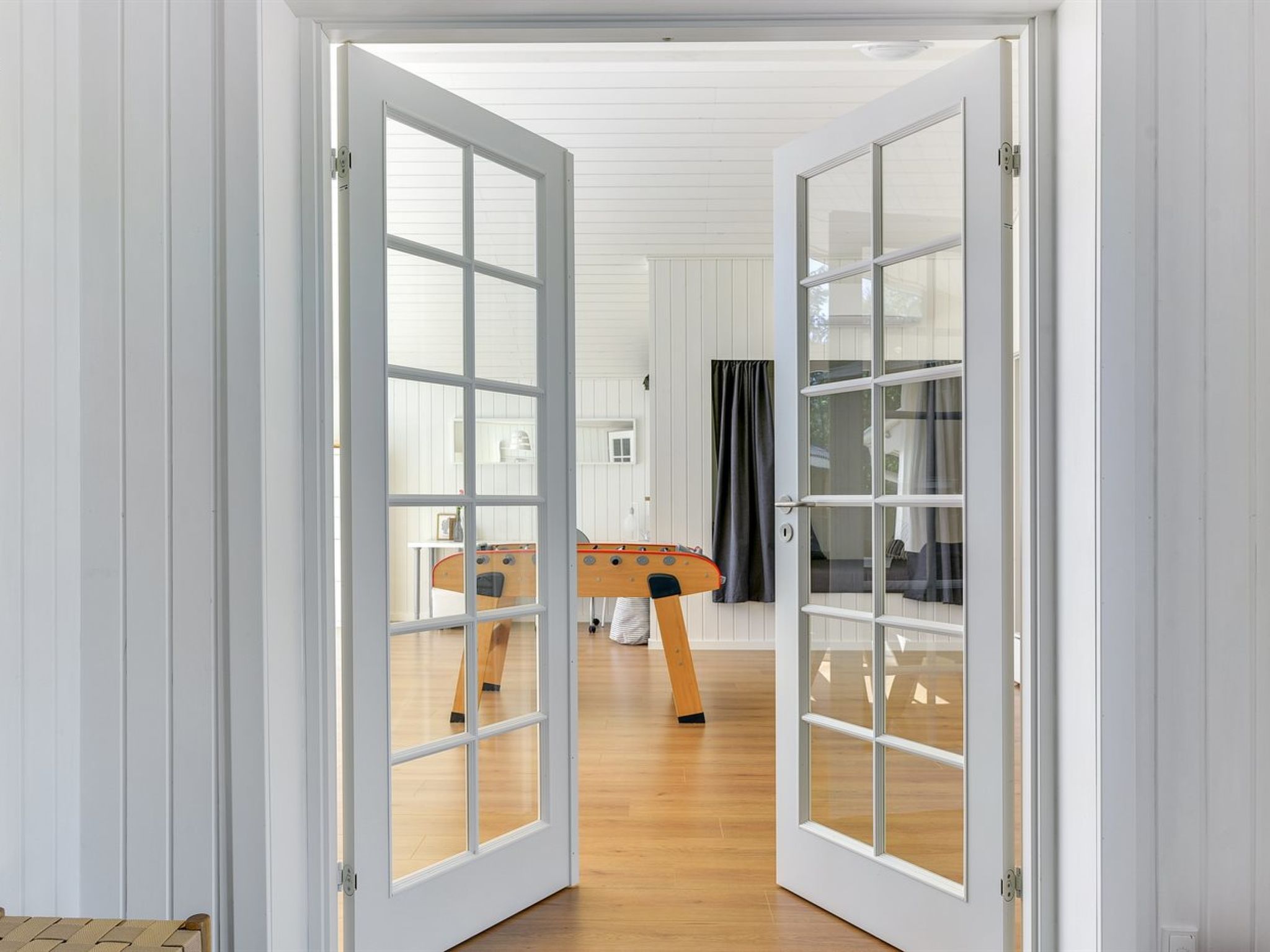 "Gustina" - 1.2km from the sea-Binnen