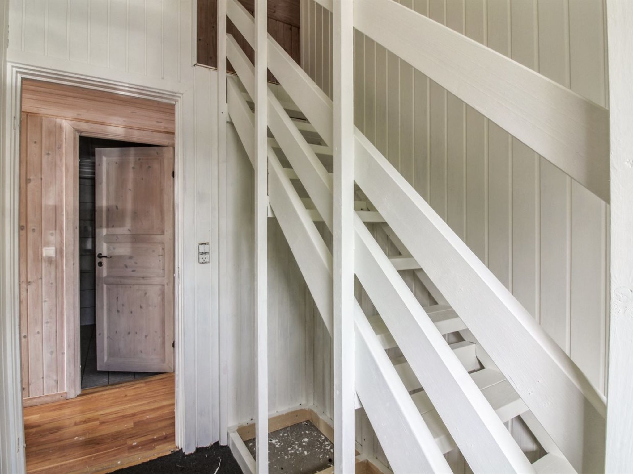 "Gustina" - 1.2km from the sea-Binnen