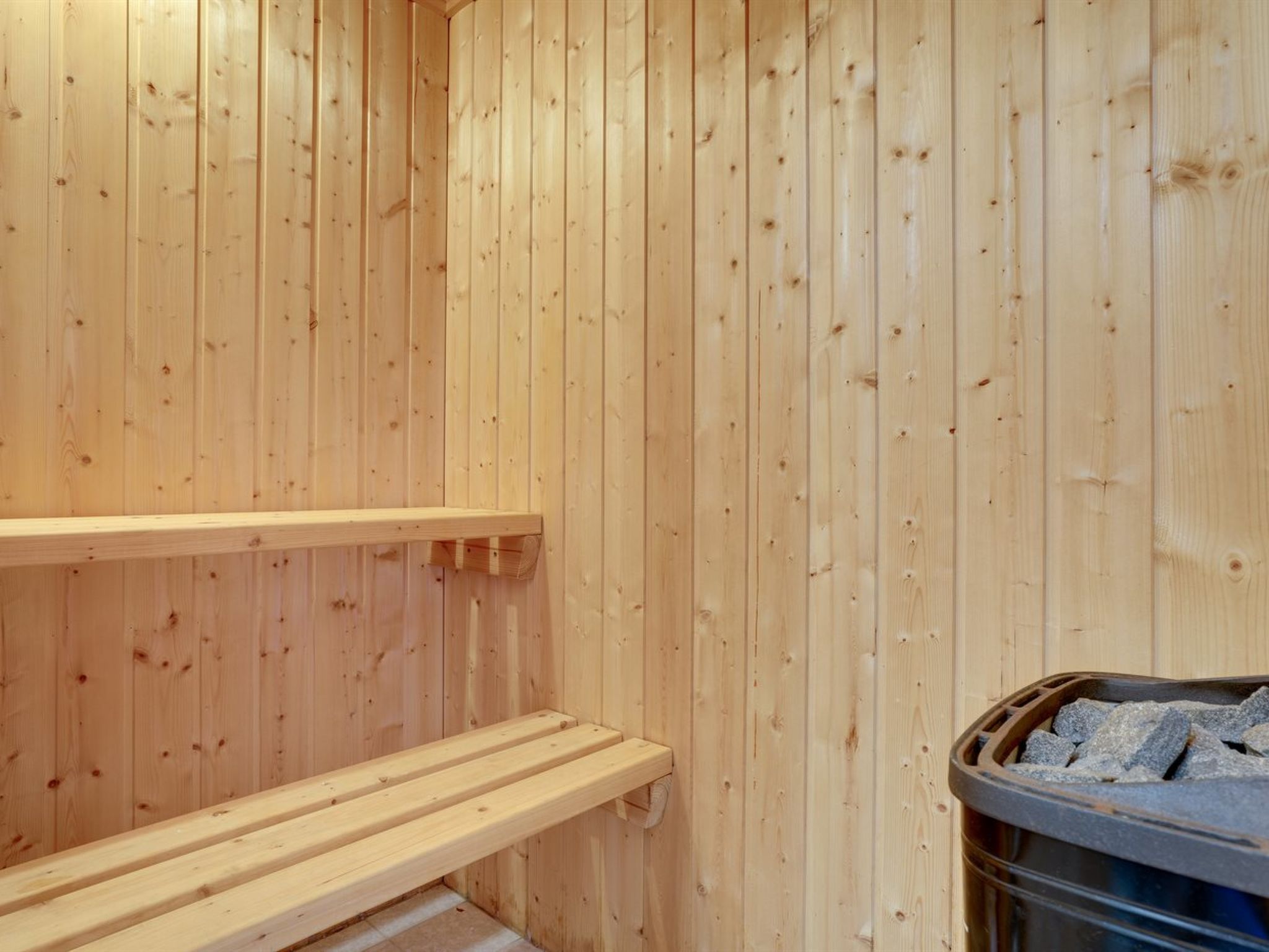 "Gustina" - 1.2km from the sea - Binnen