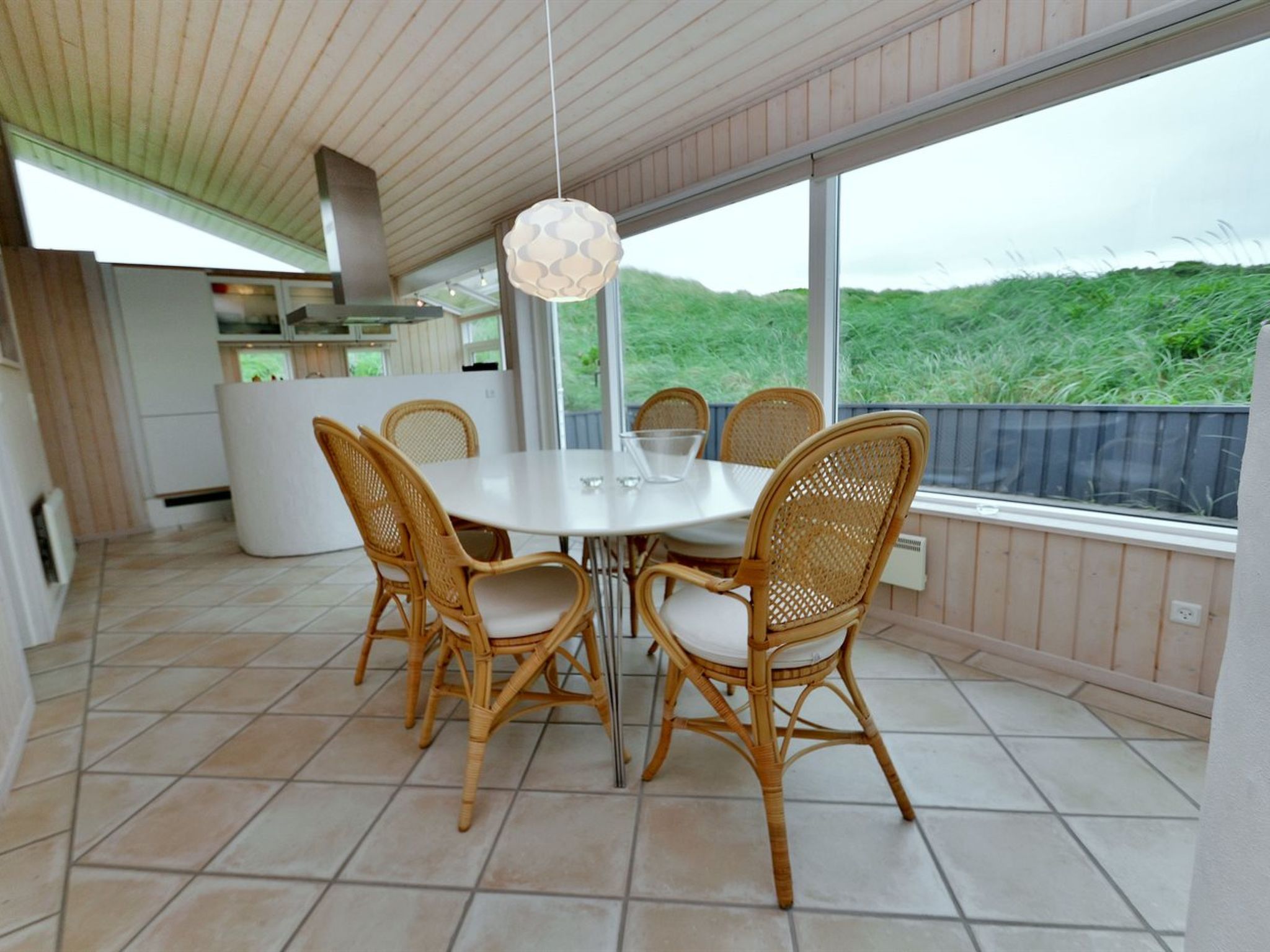 "Hadar" - 100m from the sea-Binnen