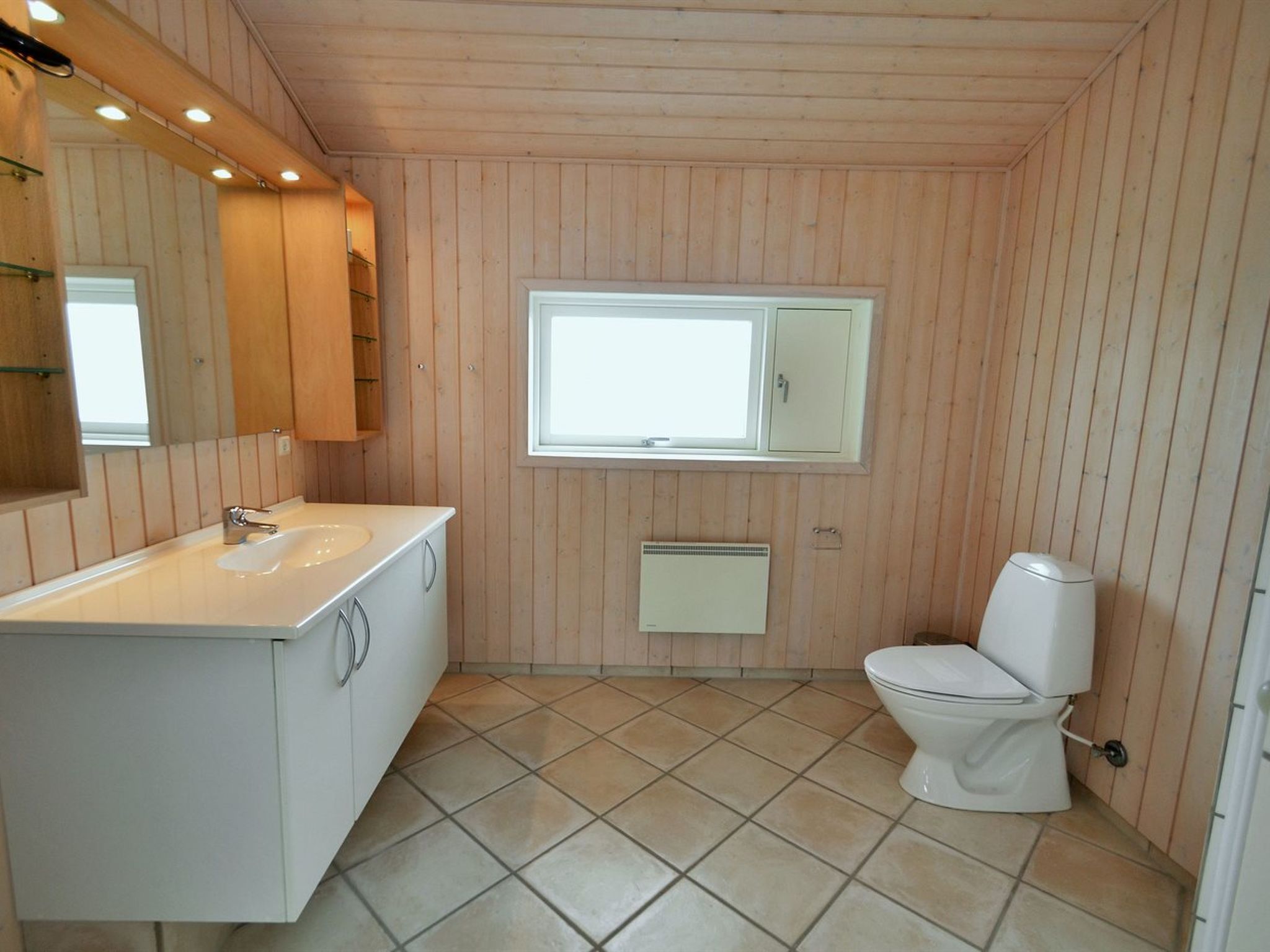 "Hadar" - 100m from the sea - Drinnen