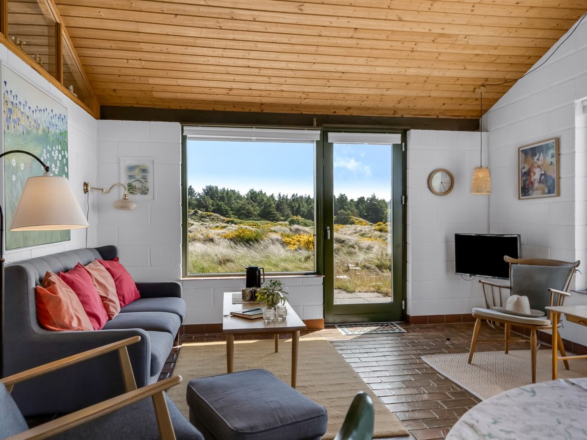 "Ehawee" - 350m from the sea